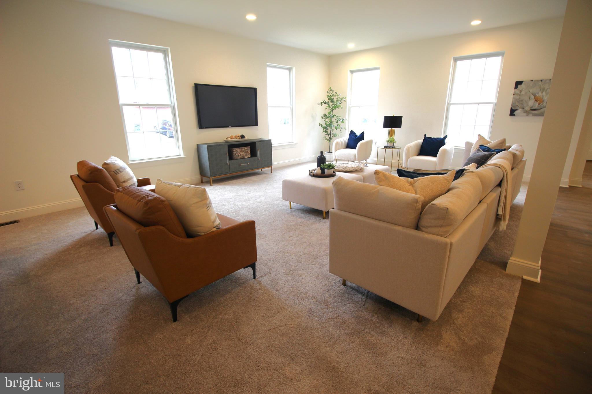 TOWN OF WHITEHALL - Residential