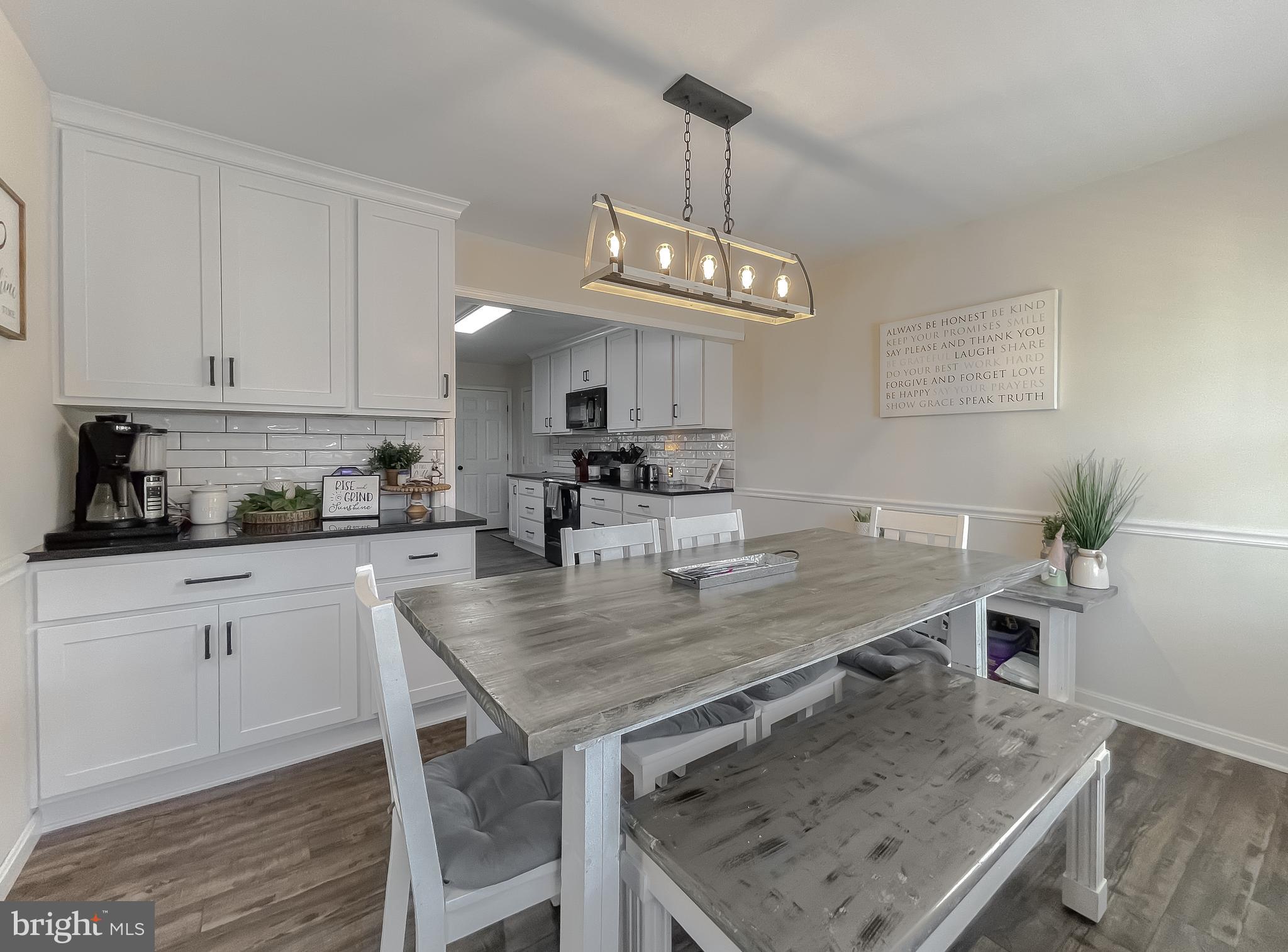 ORIOLE LANDING - Residential