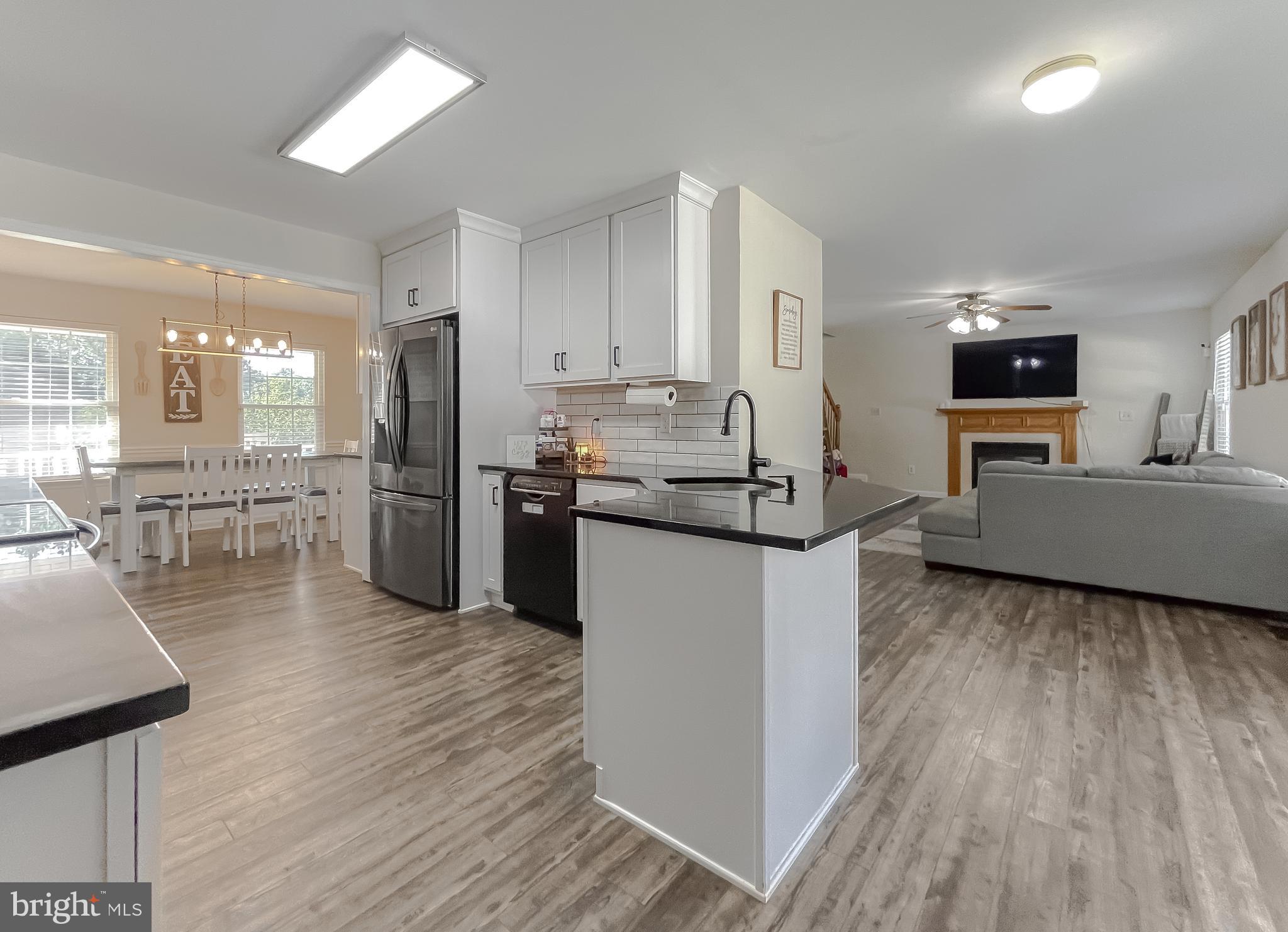 ORIOLE LANDING - Residential