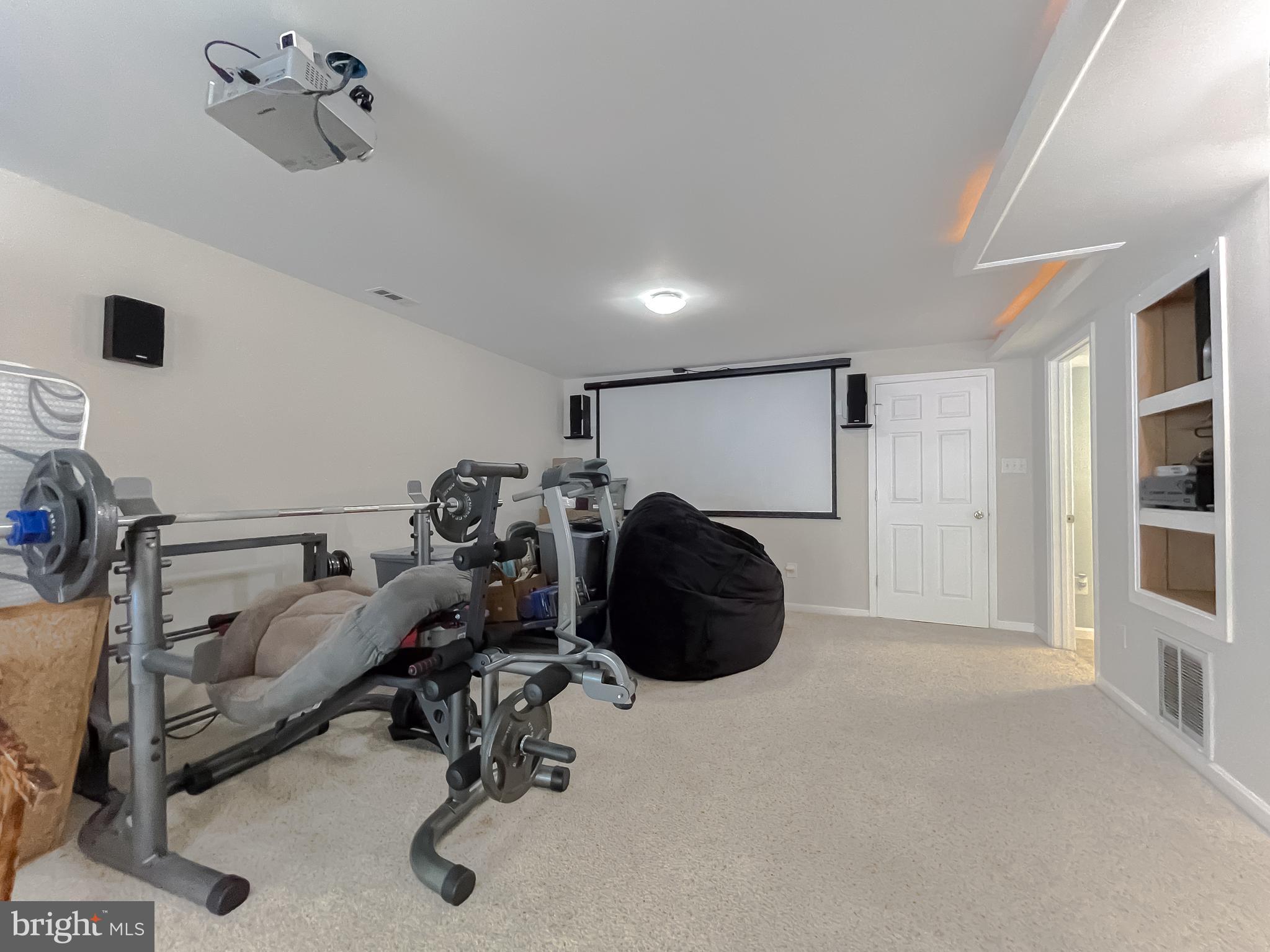 ORIOLE LANDING - Residential