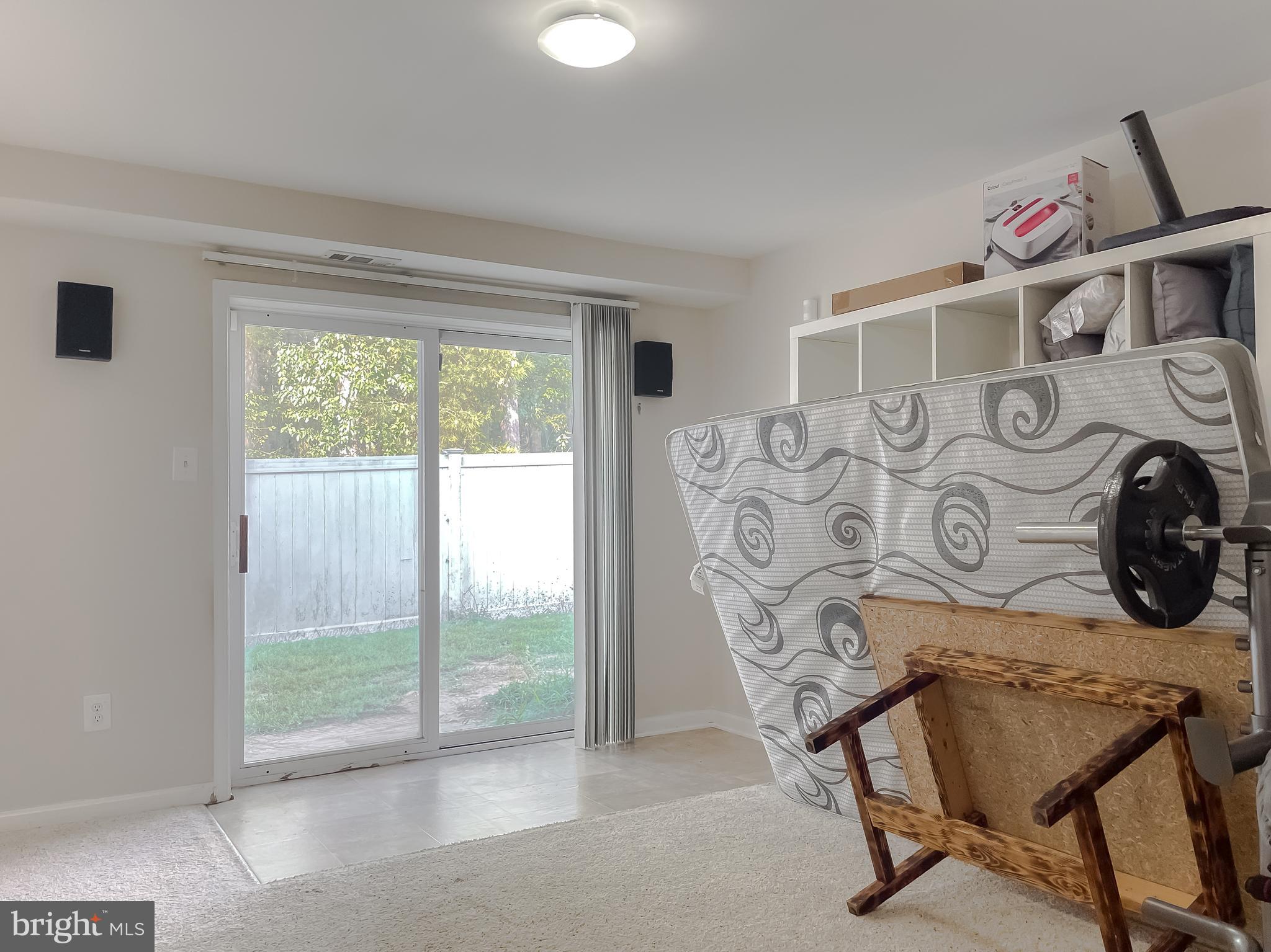 ORIOLE LANDING - Residential