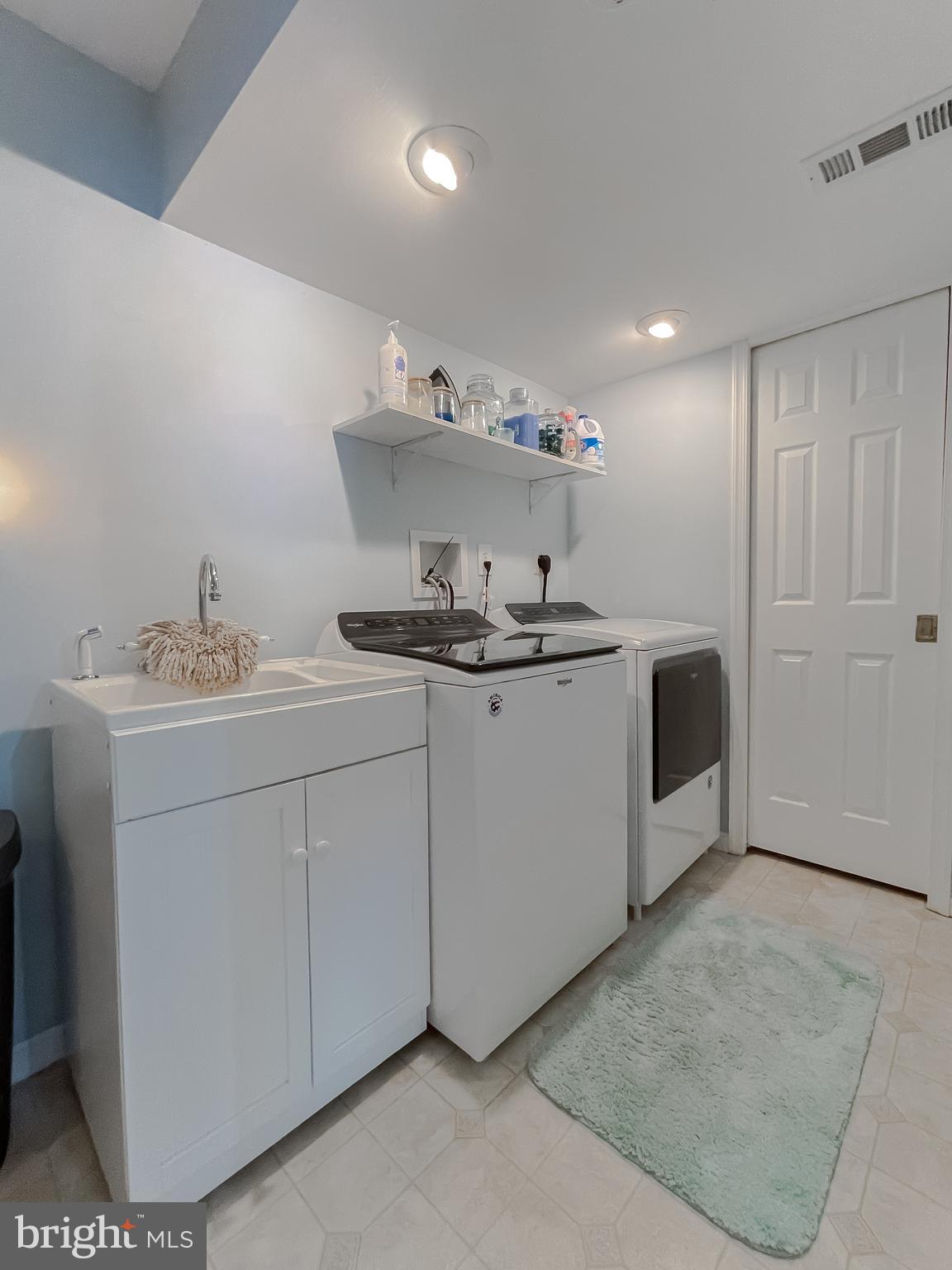 ORIOLE LANDING - Residential