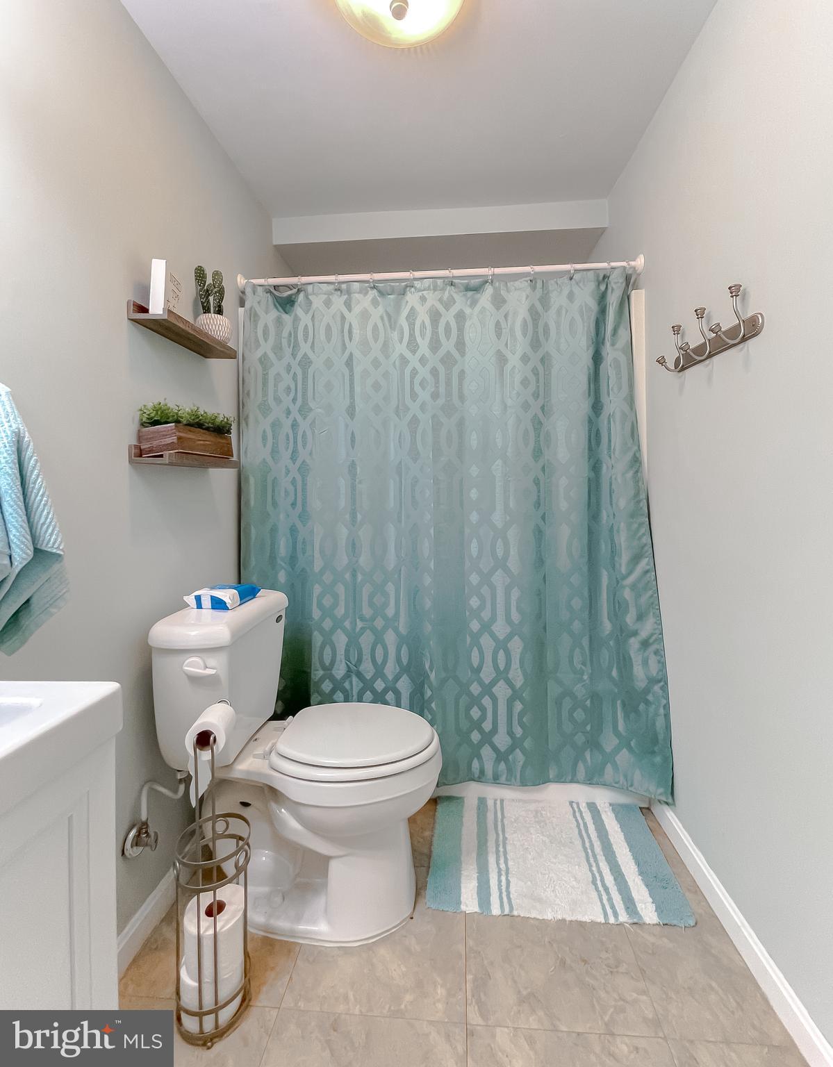 ORIOLE LANDING - Residential