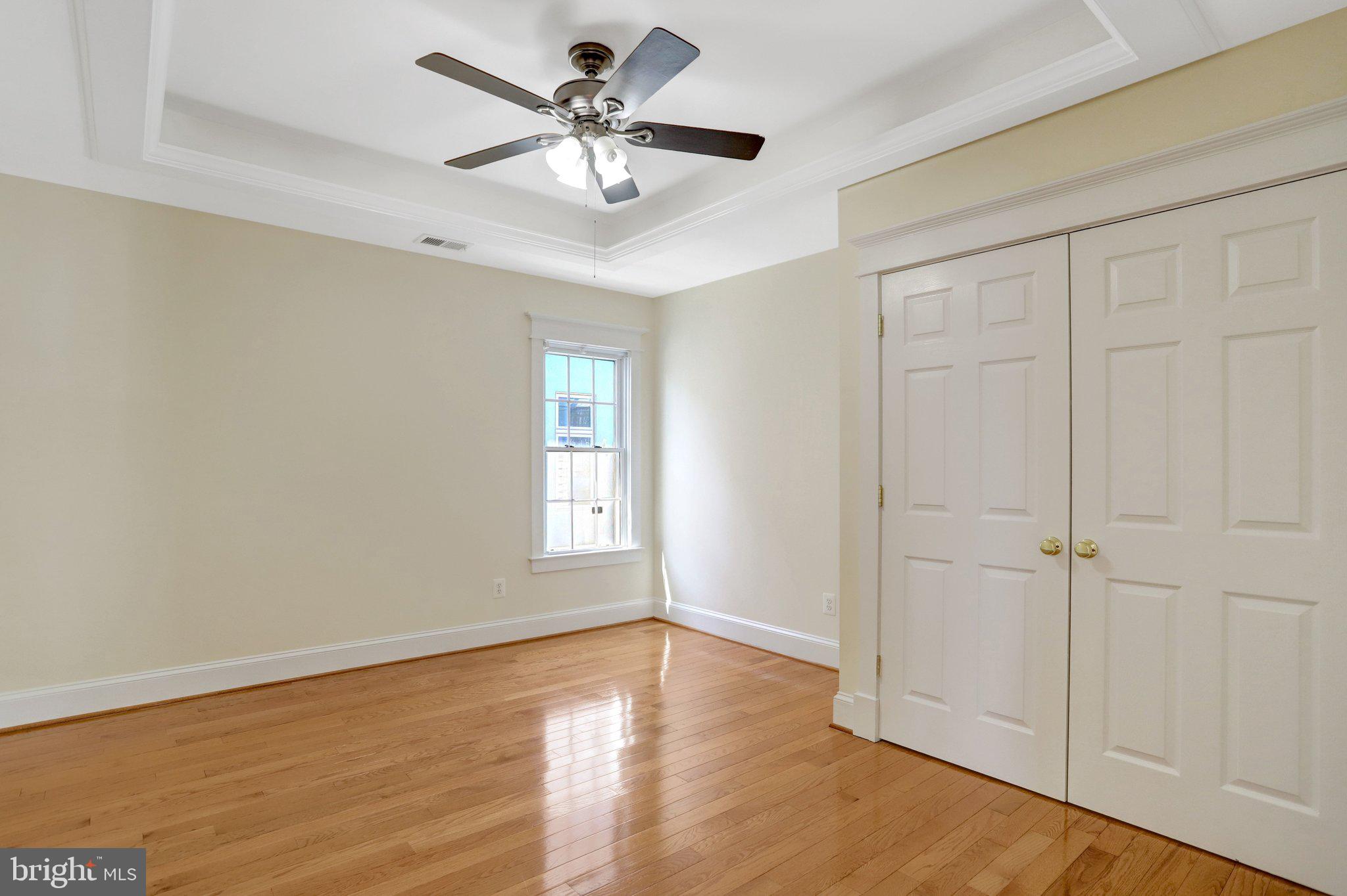 ADDISON HEIGHTS - Residential