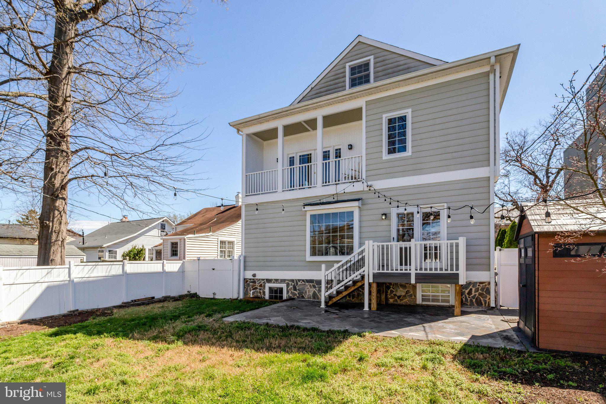 ADDISON HEIGHTS - Residential