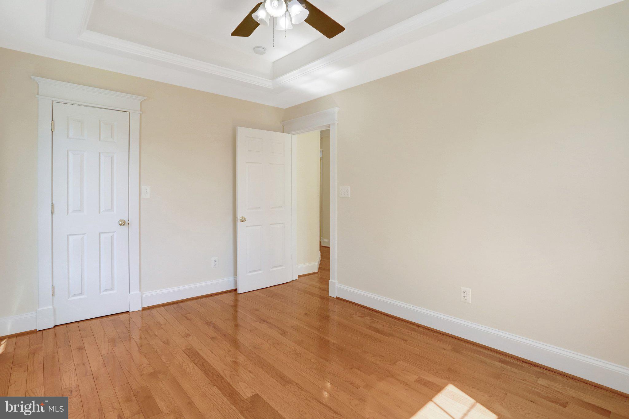 ADDISON HEIGHTS - Residential