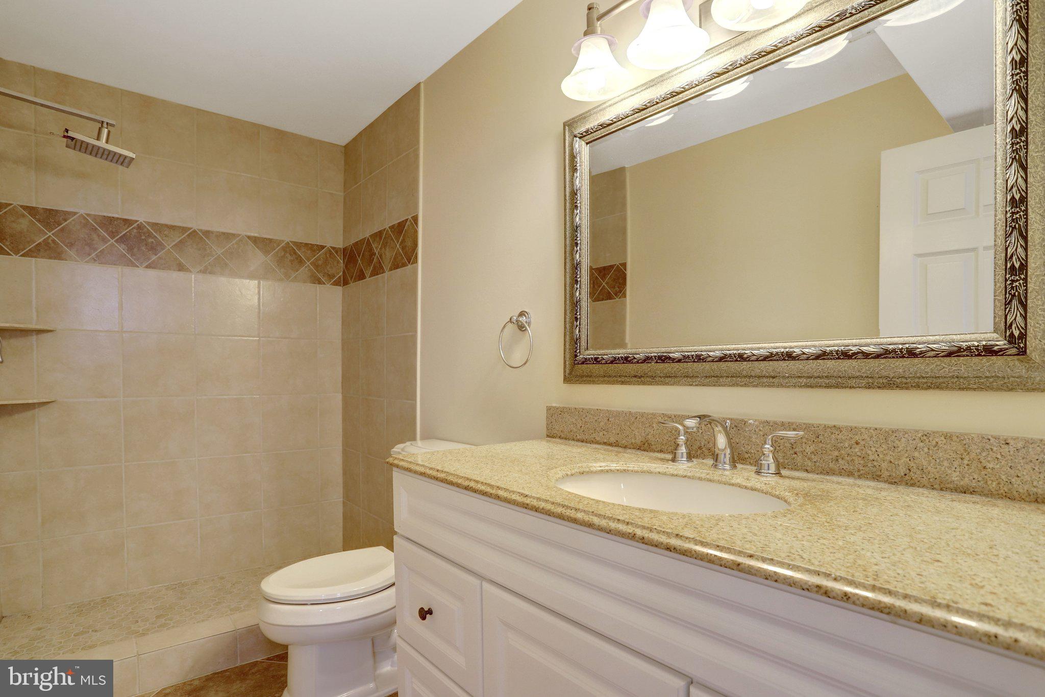 ADDISON HEIGHTS - Residential