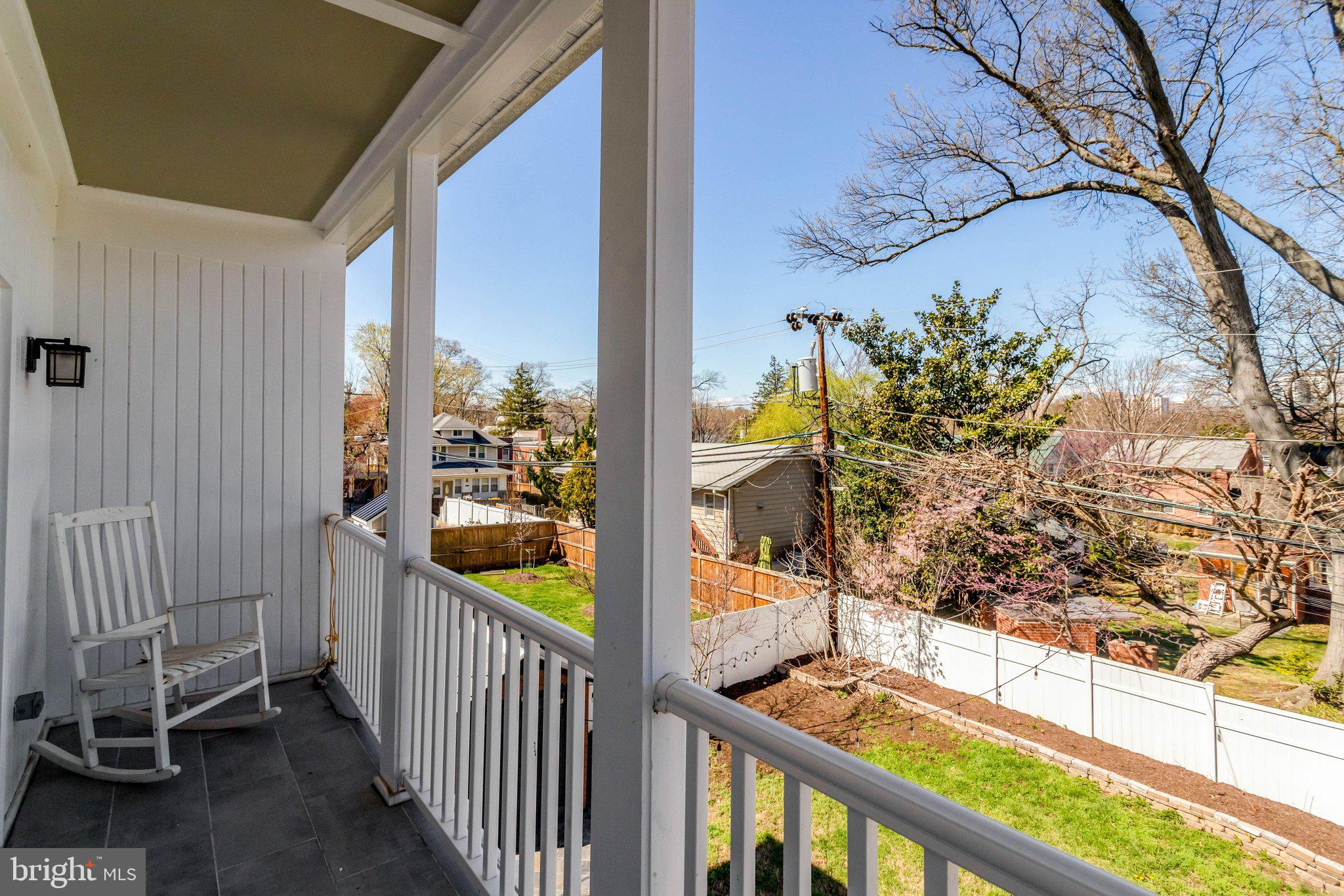 ADDISON HEIGHTS - Residential