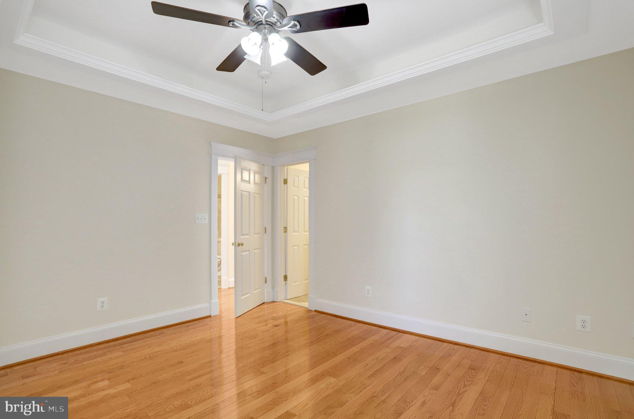 ADDISON HEIGHTS - Residential