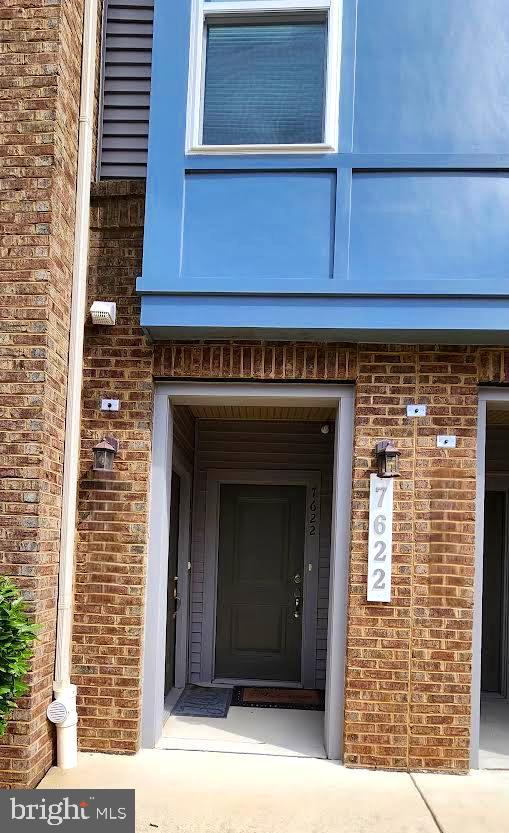 7622 STEMHART LANE