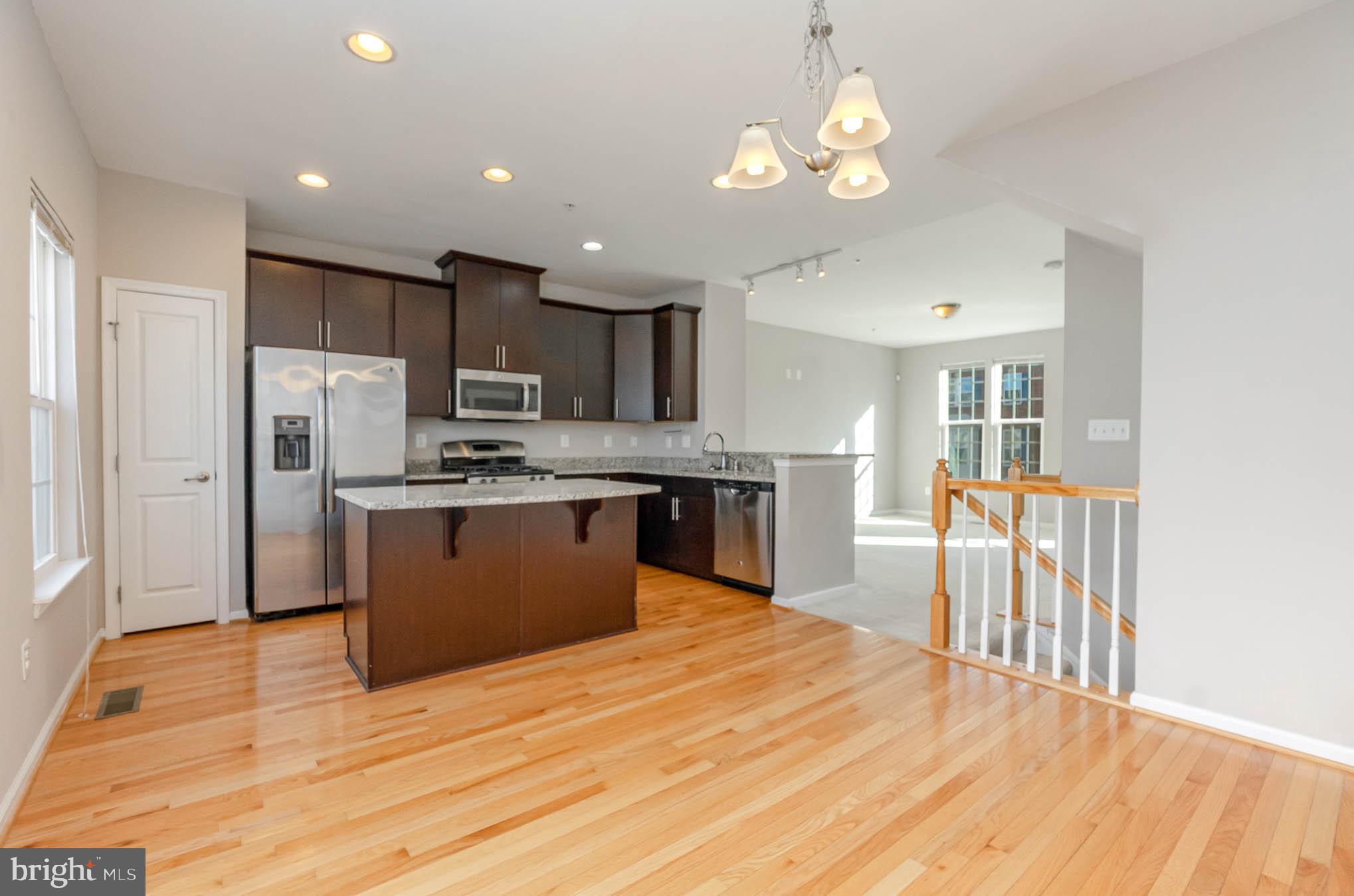 HOWARD SQUARE - Residential Lease