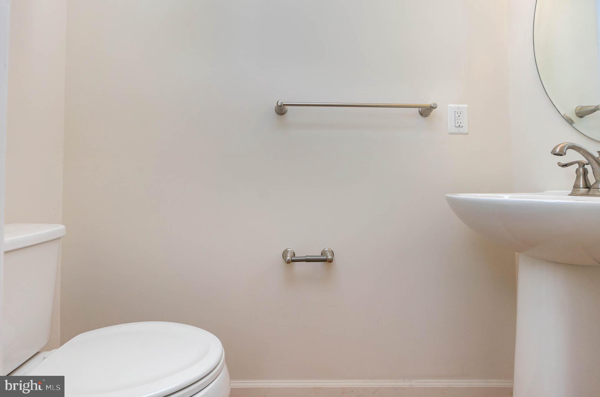 HOWARD SQUARE - Residential Lease