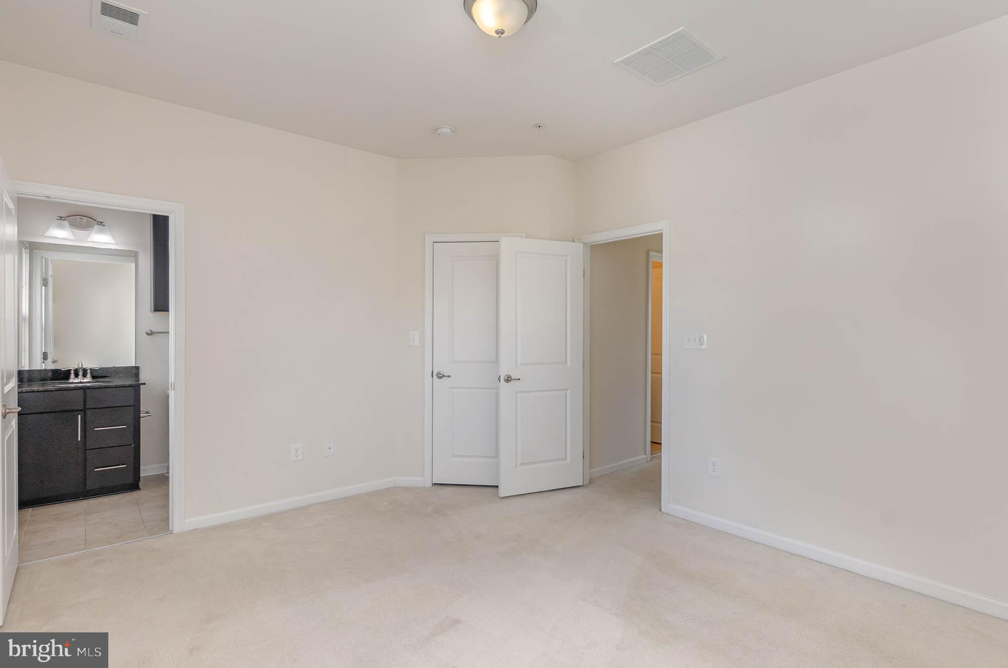 HOWARD SQUARE - Residential Lease