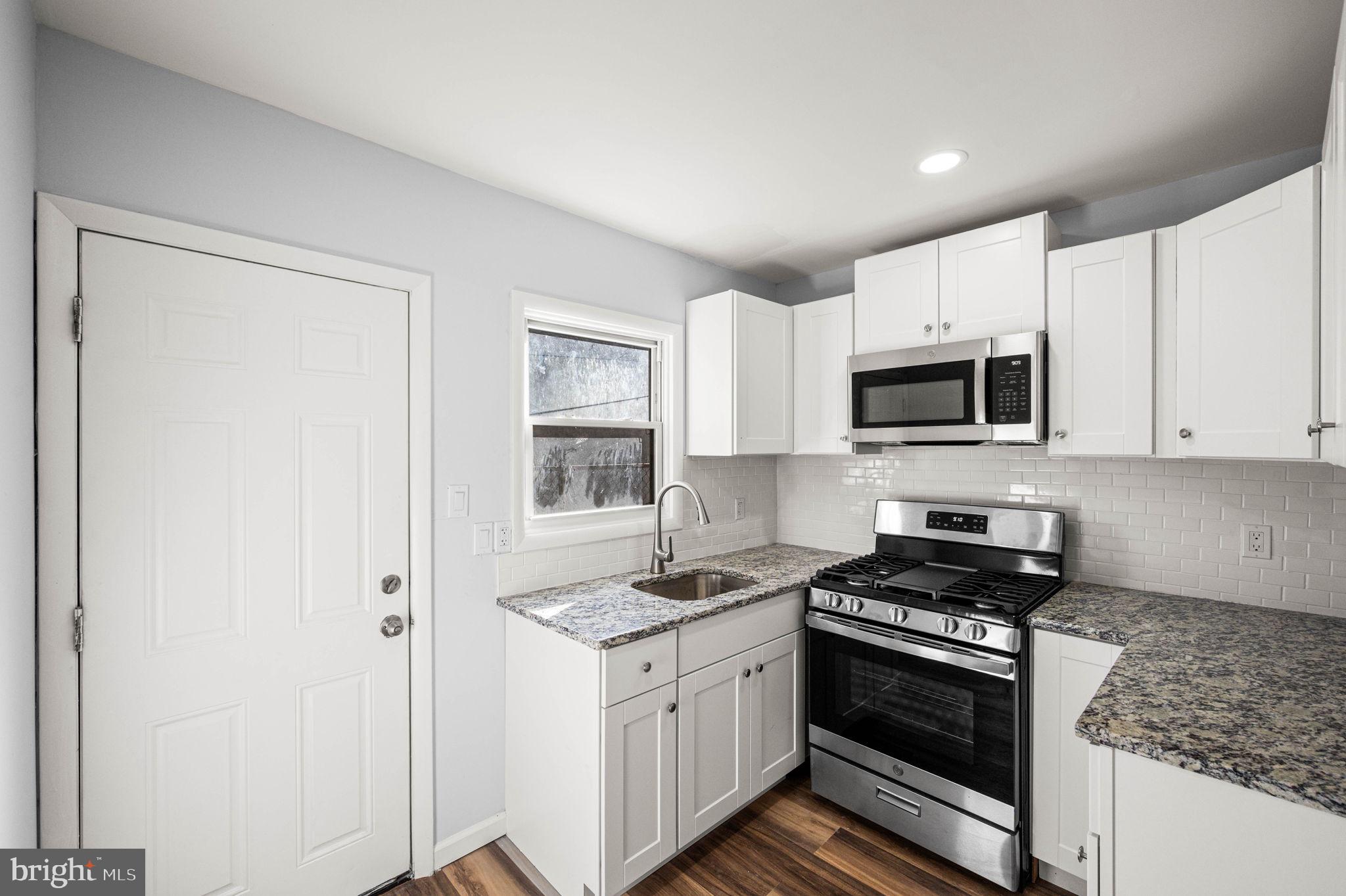 TEMPLE UNIVERSITY - Residential Lease