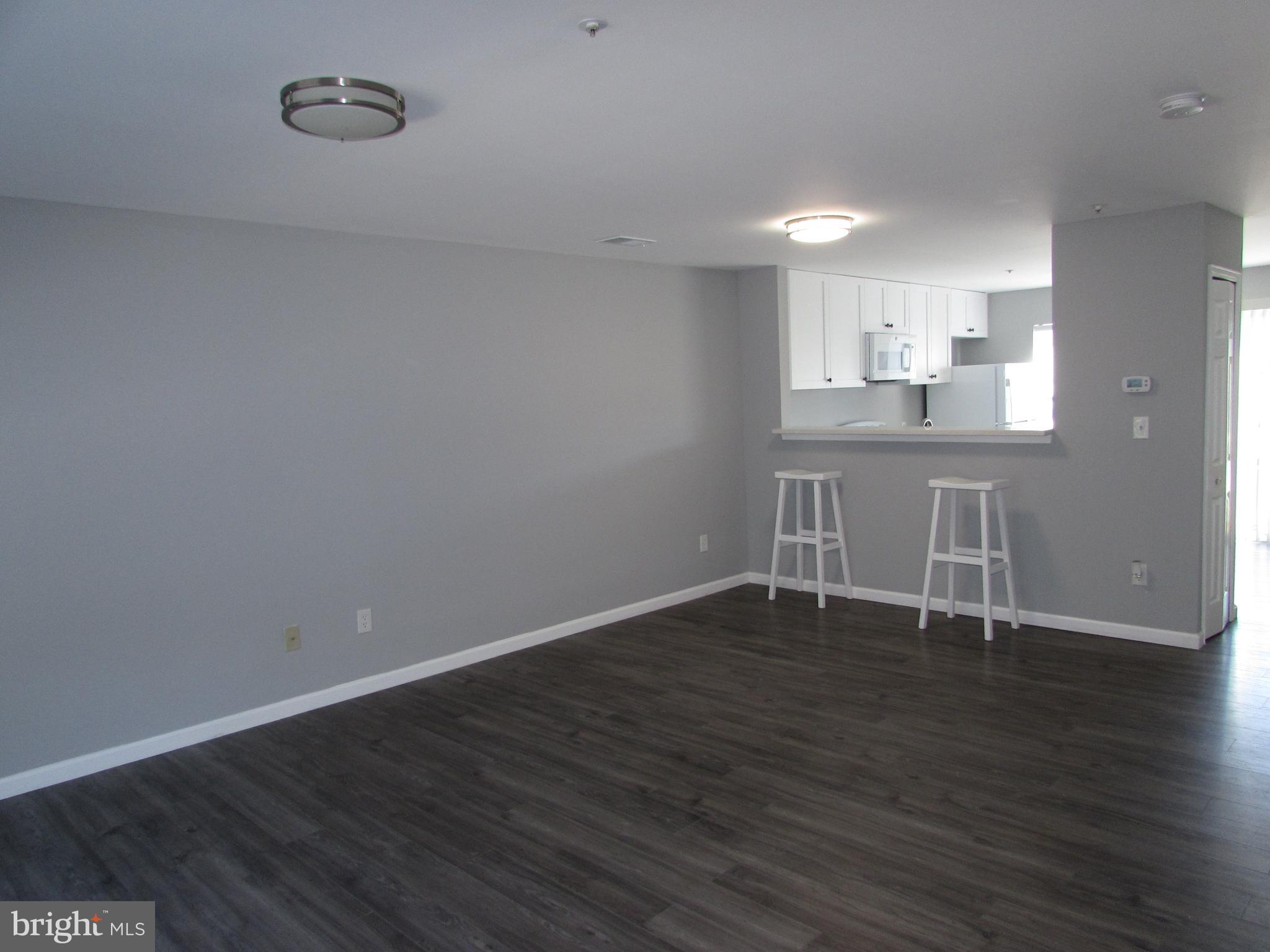 CEDAR GROVE AT CROFTON - Residential