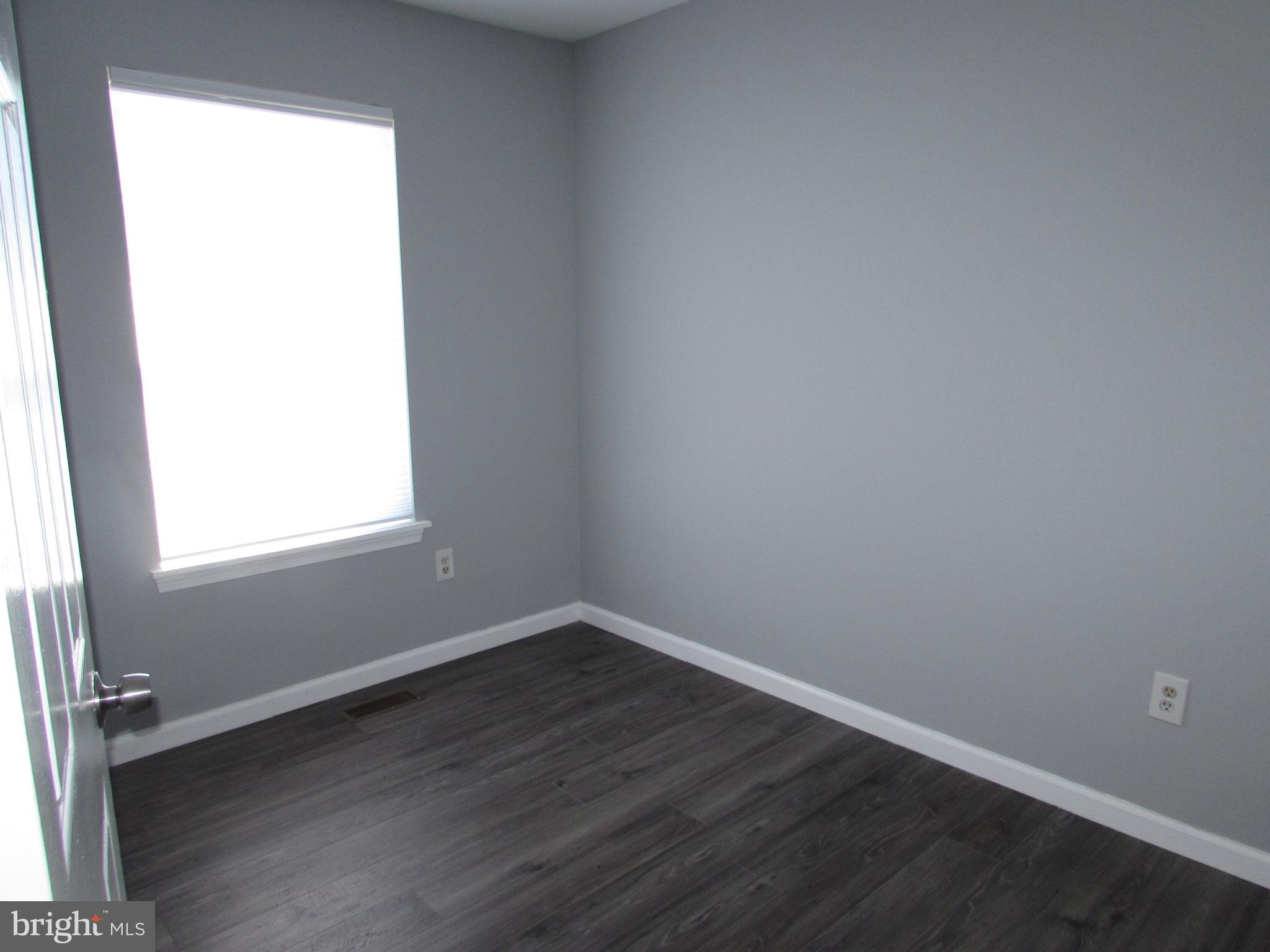 CEDAR GROVE AT CROFTON - Residential