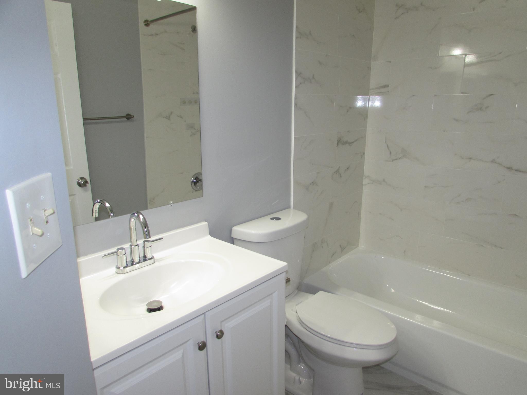 CEDAR GROVE AT CROFTON - Residential