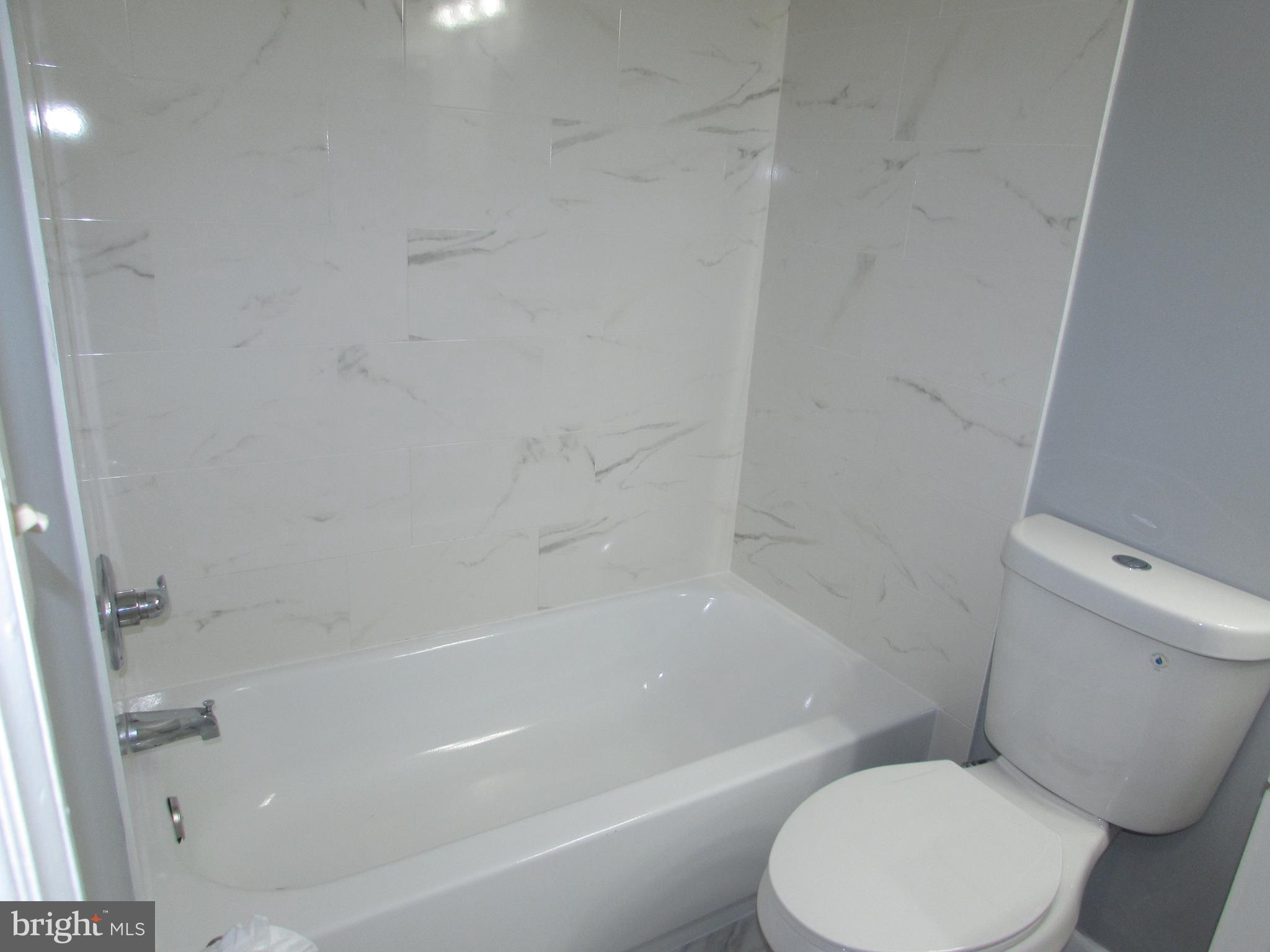 CEDAR GROVE AT CROFTON - Residential