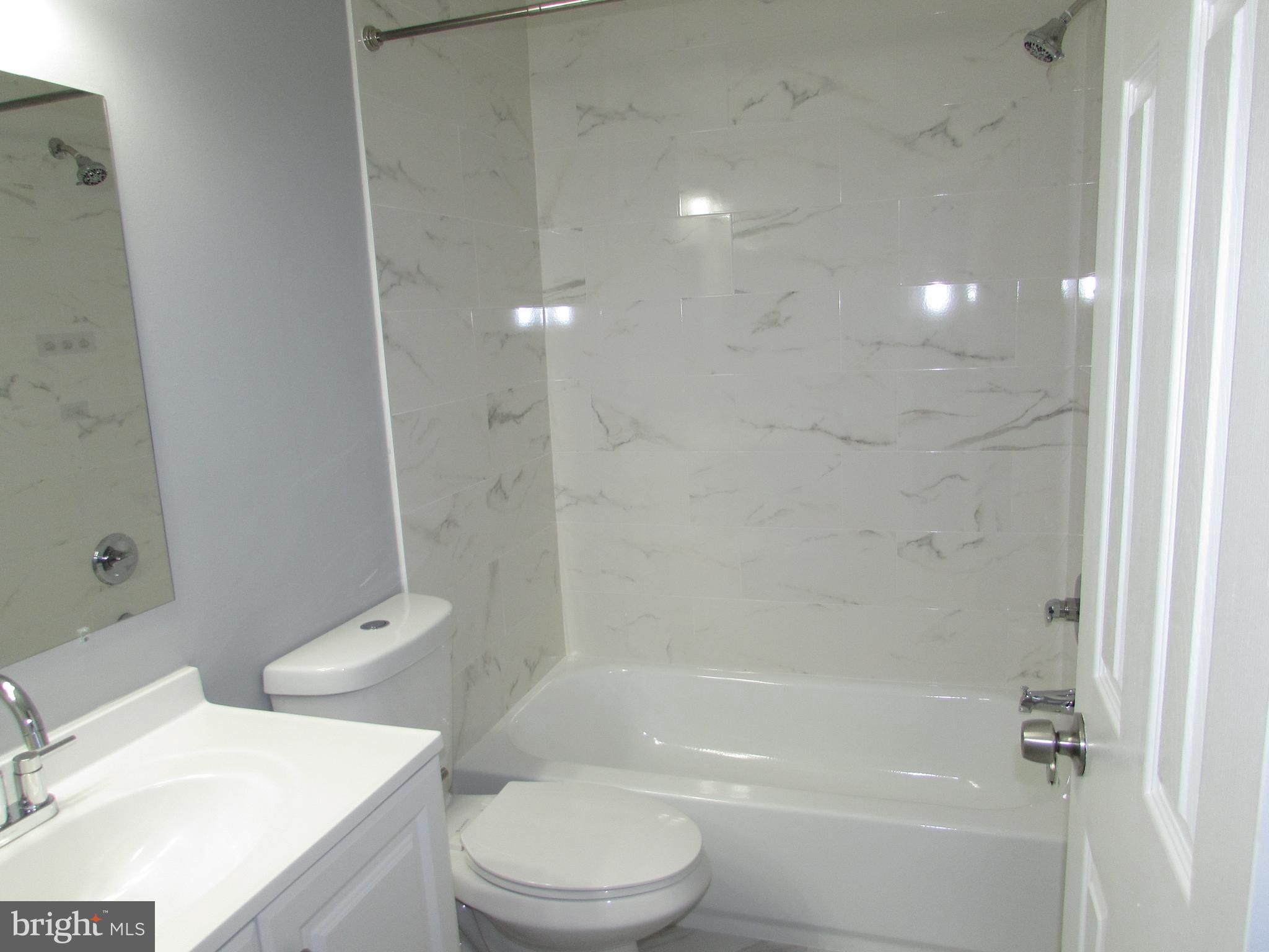 CEDAR GROVE AT CROFTON - Residential