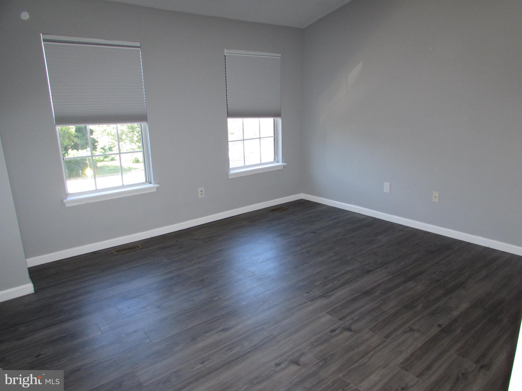 CEDAR GROVE AT CROFTON - Residential