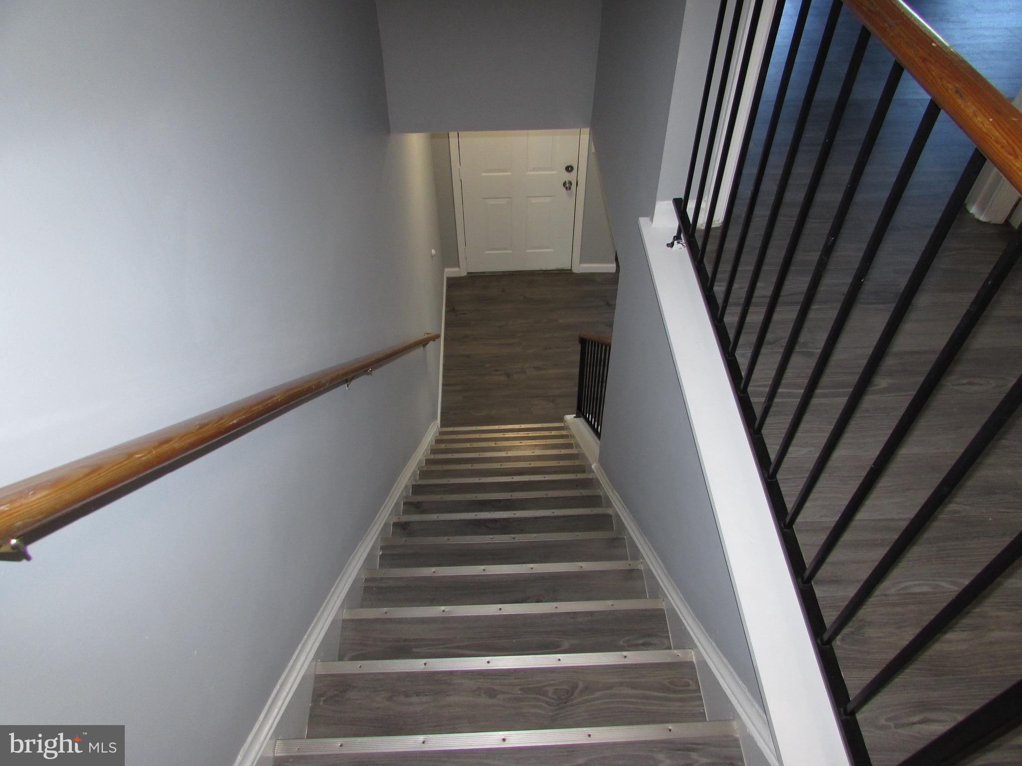 CEDAR GROVE AT CROFTON - Residential