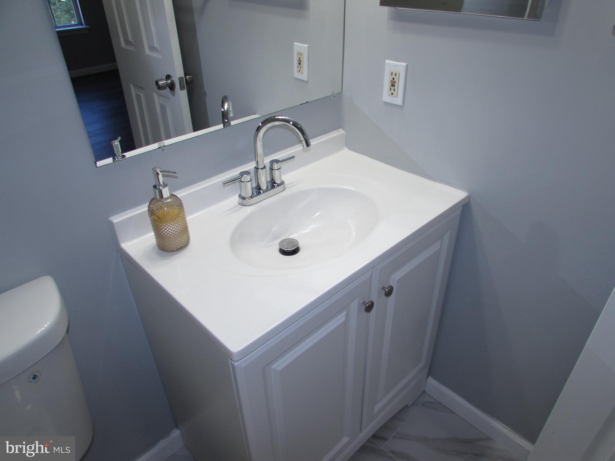 CEDAR GROVE AT CROFTON - Residential