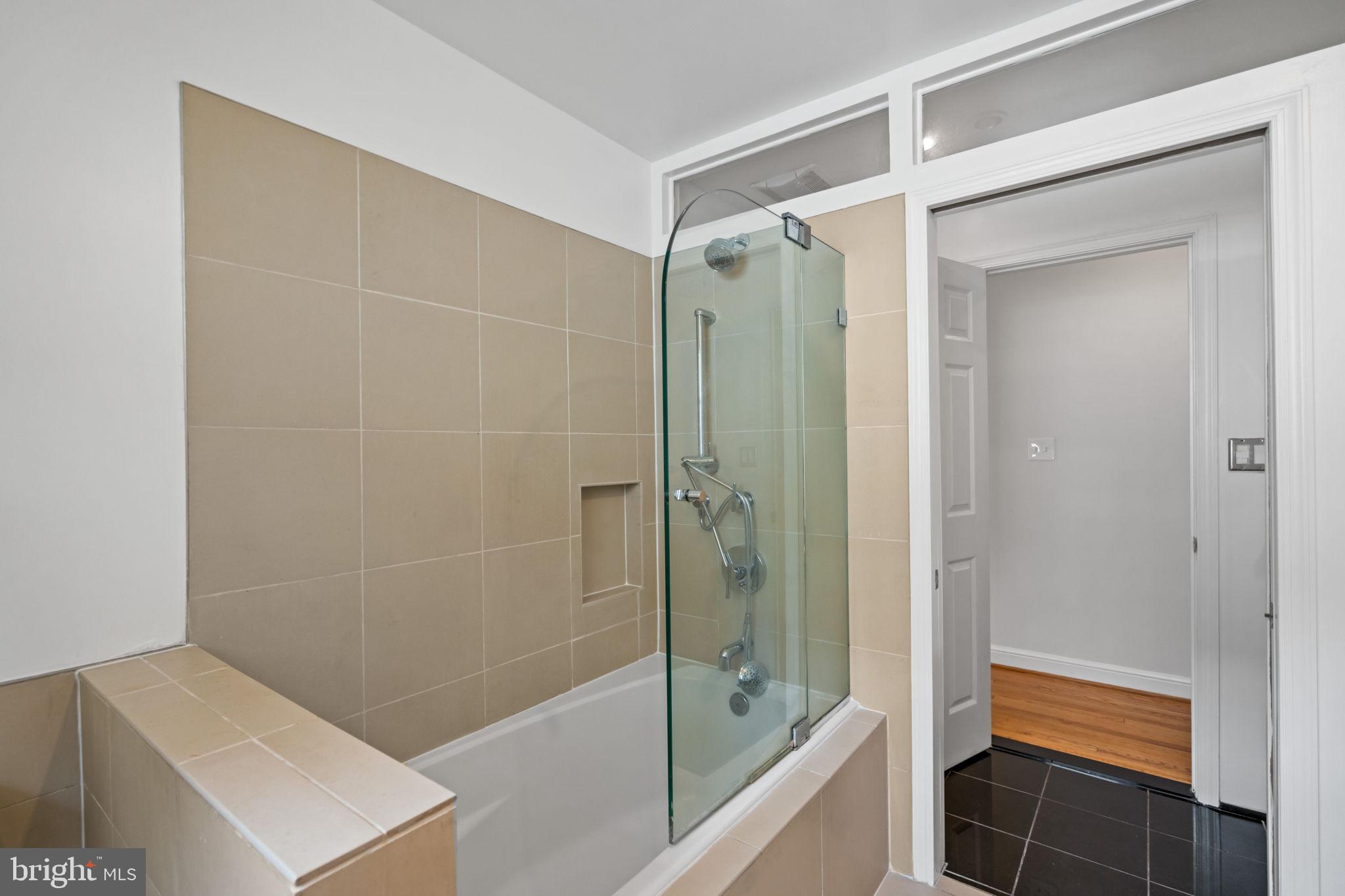 WESTGATE - Residential Lease