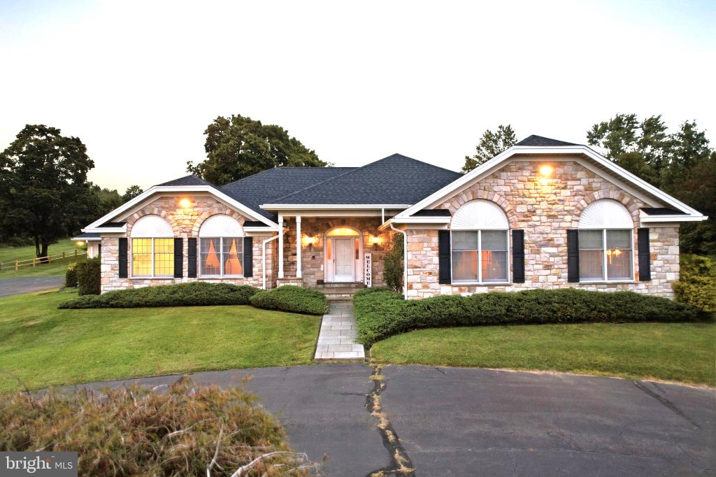 Photo of 225 Grove Valley Court, CHALFONT, PA 18914 (MLS # PABU2131778)