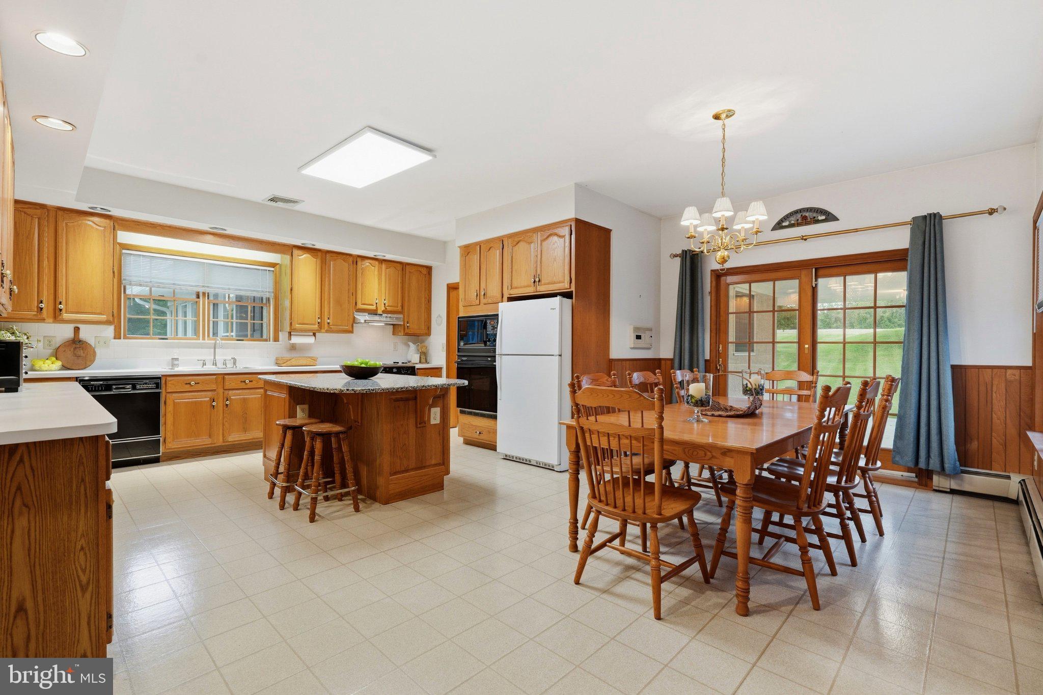 225 GROVE VALLEY COURT