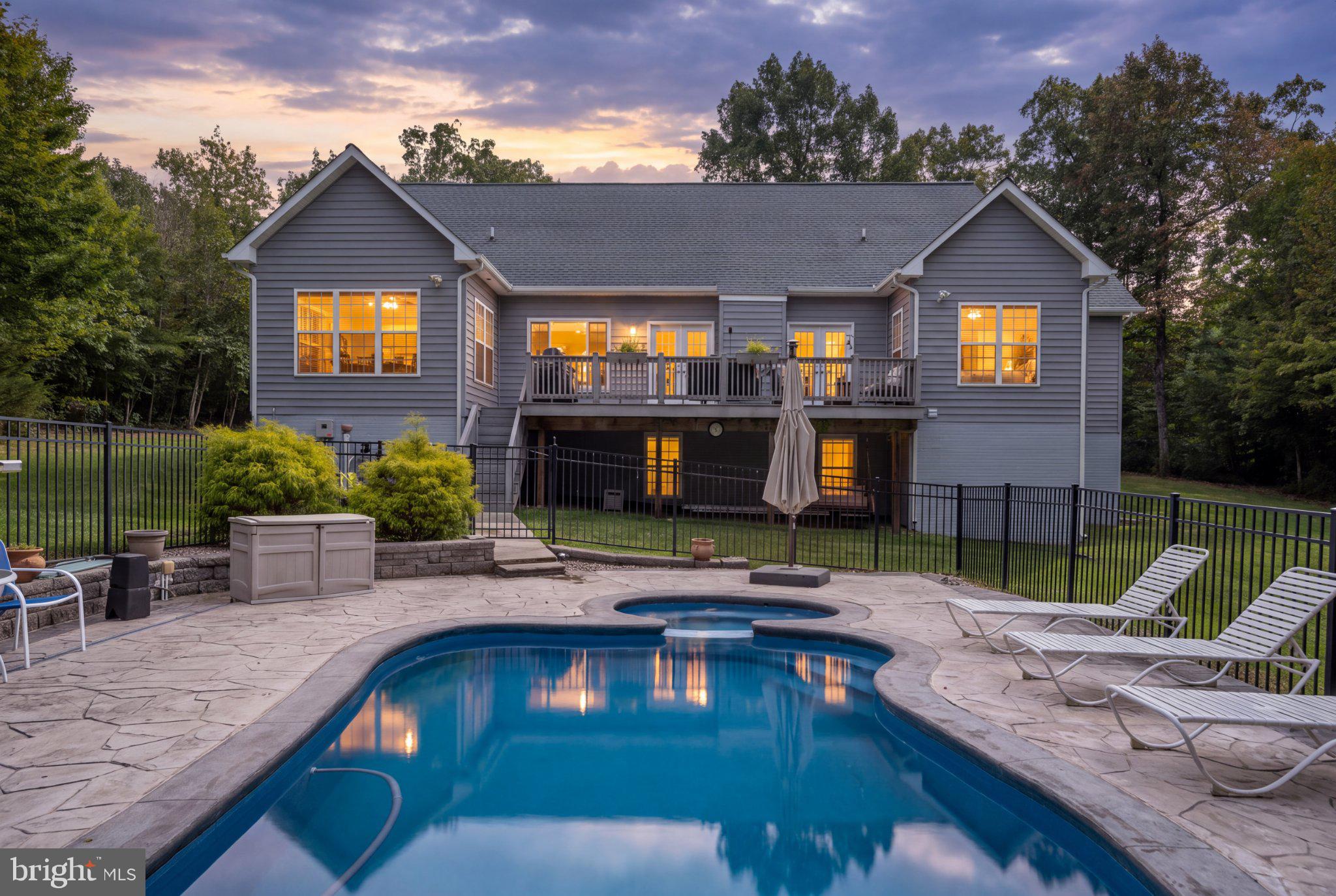 444 GENTLE BREEZE CIRCLE