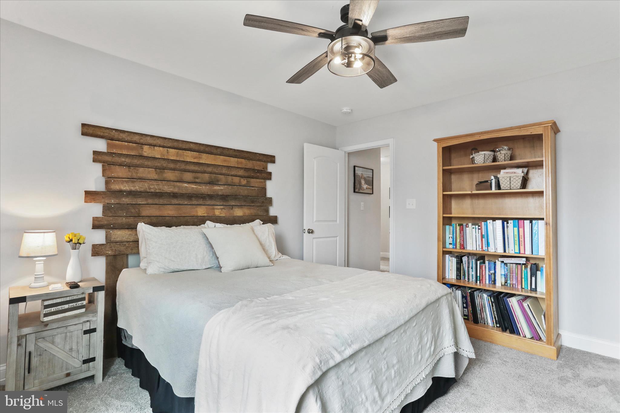 LAKE FOREST ESTATES - Residential