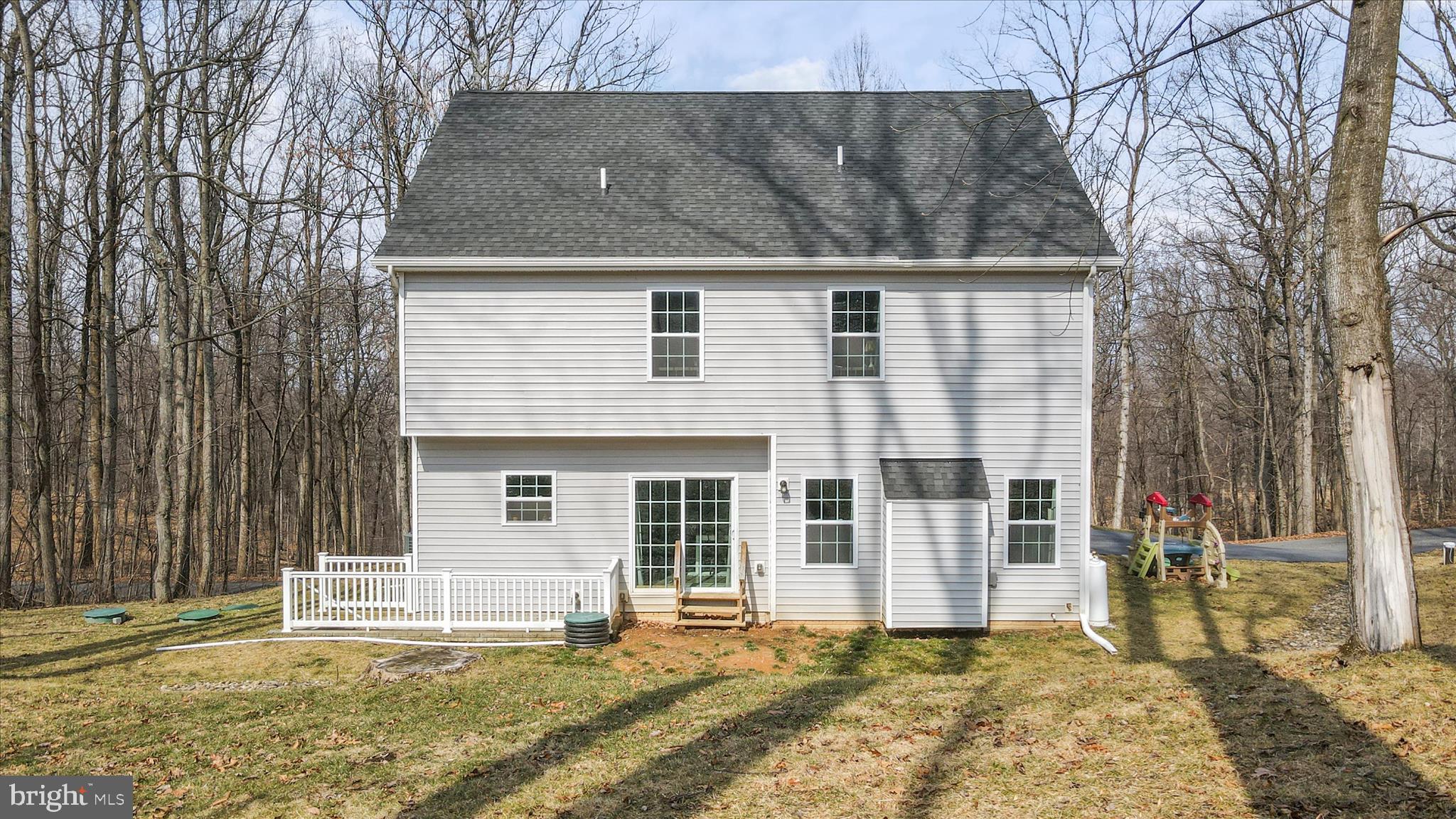 LAKE FOREST ESTATES - Residential