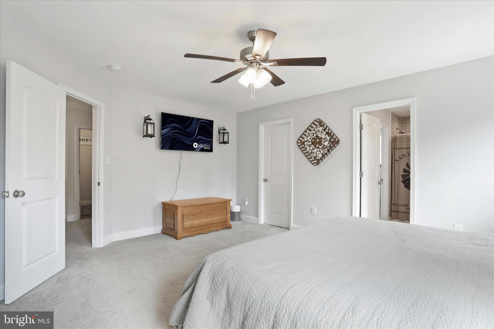 LAKE FOREST ESTATES - Residential