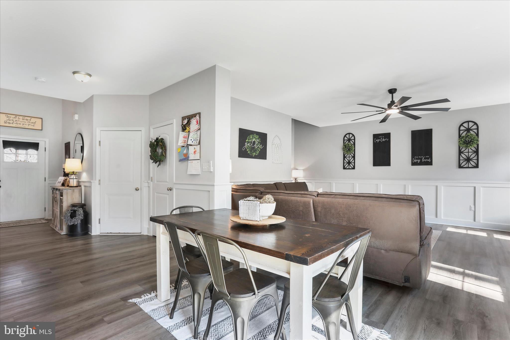 LAKE FOREST ESTATES - Residential