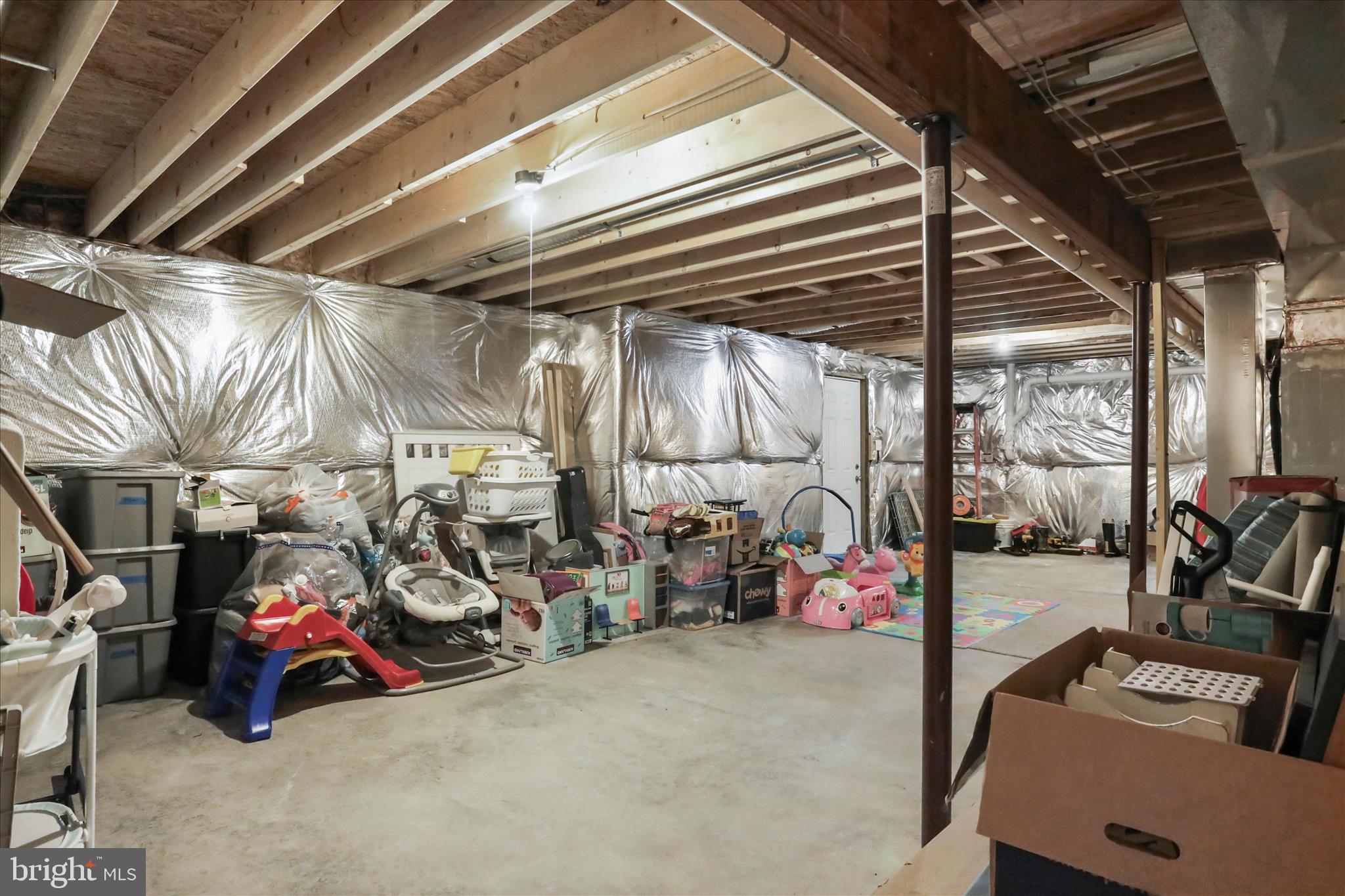 LAKE FOREST ESTATES - Residential