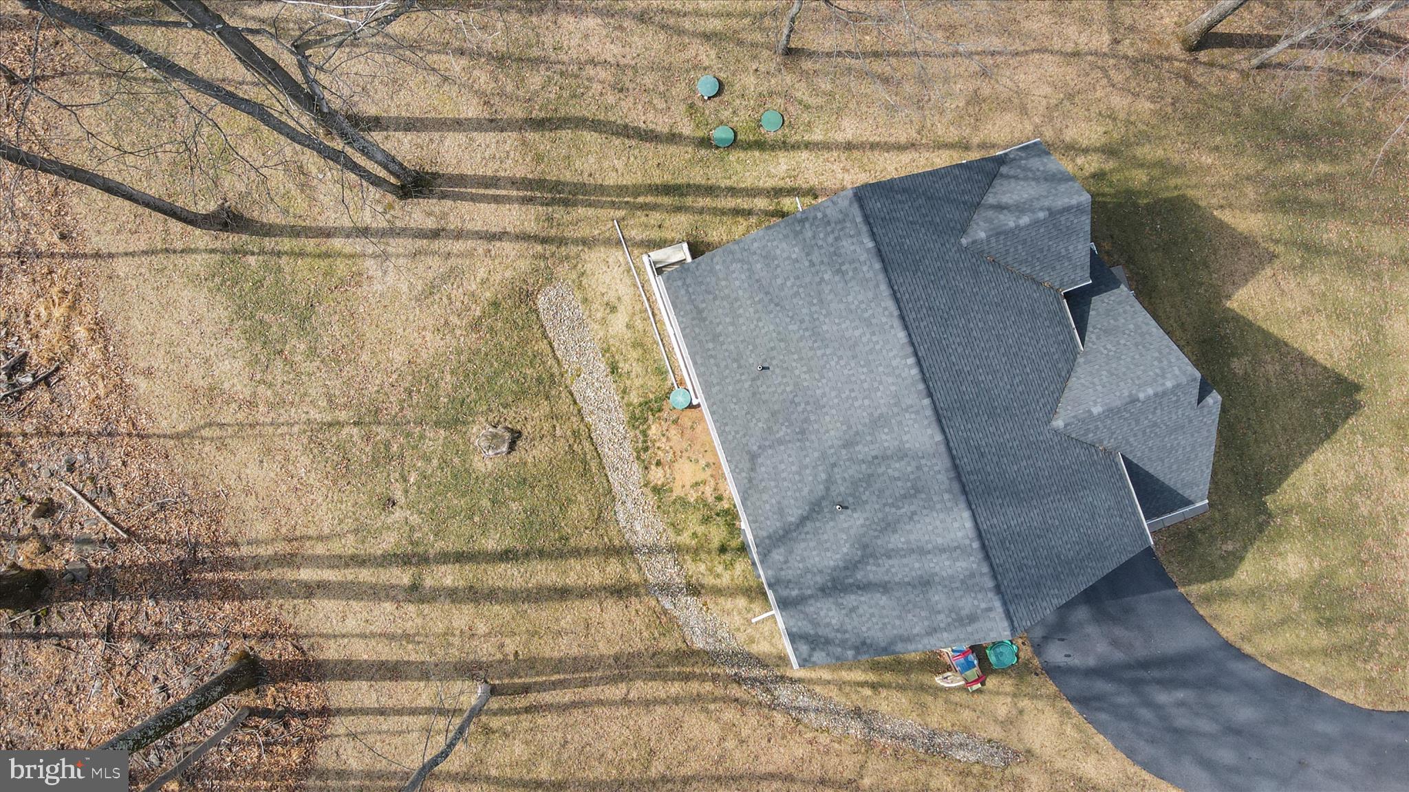 LAKE FOREST ESTATES - Residential