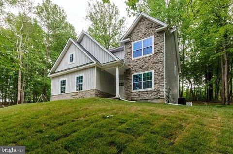 189 SPEAKS LANE HARPERS FERRY WV 25425