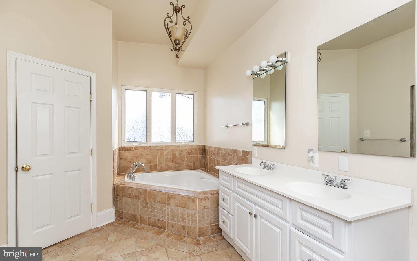 PATTERSON PARK - Residential Lease