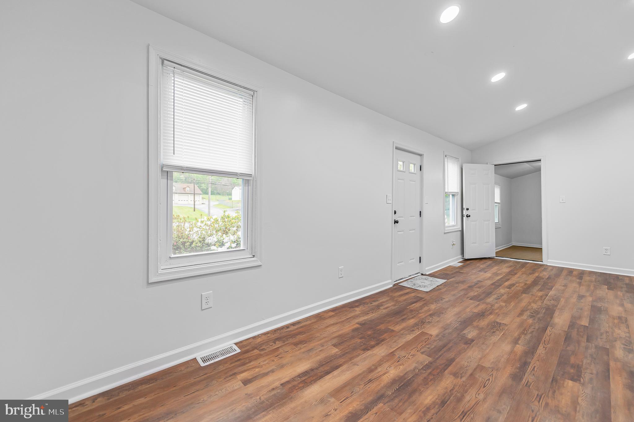 WESTWOOD - Residential