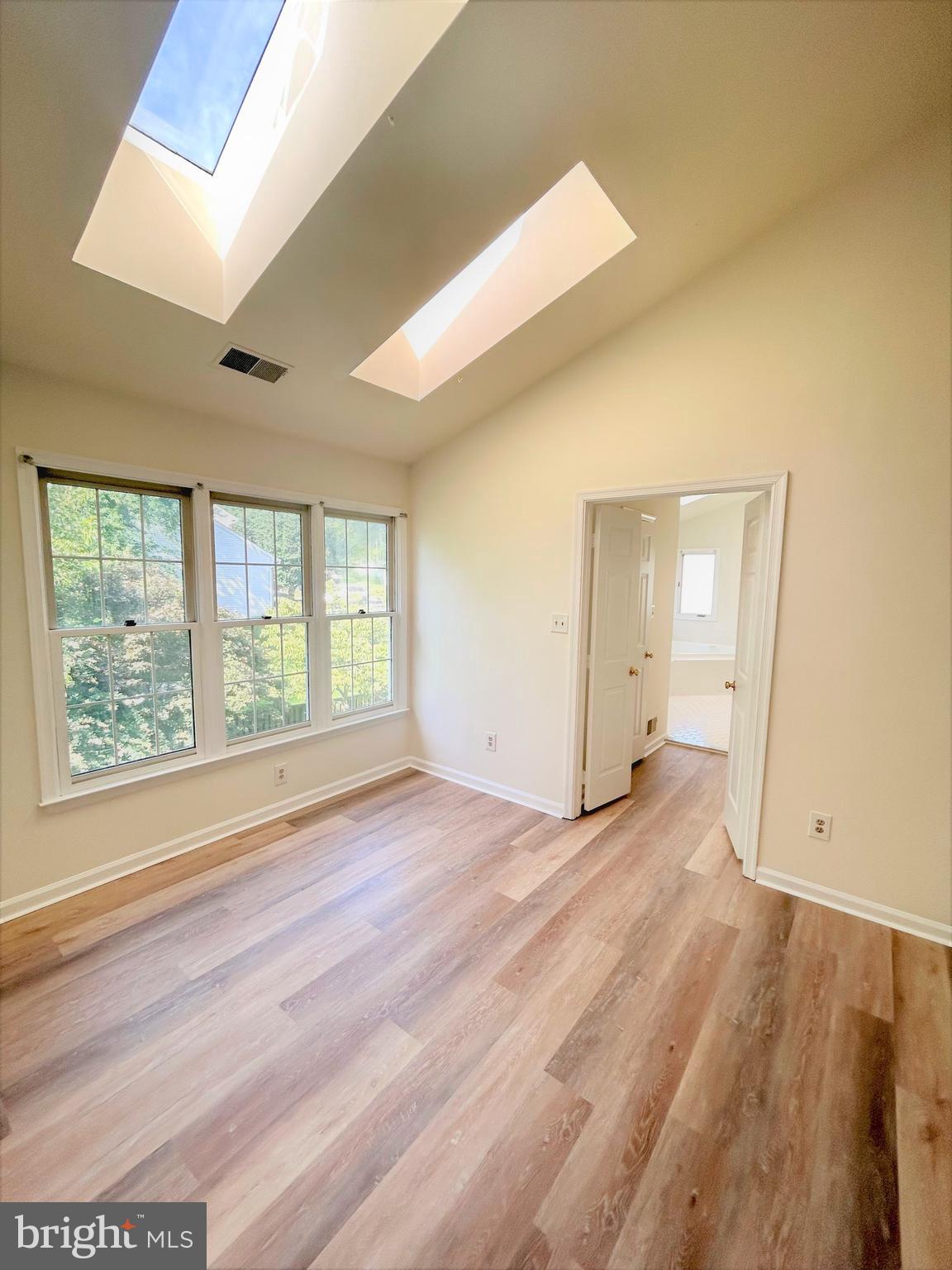 BELLE HAVEN MEADOWS - Residential Lease