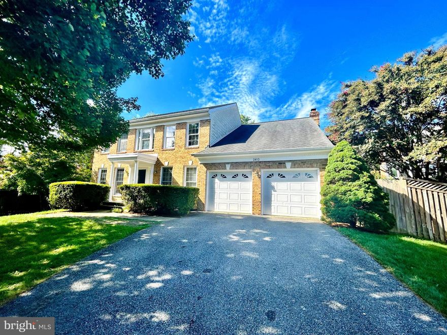 Welcome home to this exceptional residence sited  of a quiet cul-de-sac.  This home is ready for immediate occupancy!
This property has beautiful hardwood floors throughout.  The main level includes an office space, living room area plus a generous formal dining room space with big bay windows. Gourmet kitchen shared with breakfast area and abundant natural light.  The Kitchen features  stainless steal appliances,Just off the kitchen area step  into the family/recreation room with fireplace that opens onto  the deck and the fully fenced backyard  perfect for entertaining.   Just off the kitchen area is the laundry room that  access to the 2 car garage.  Upper Level includes 3 generous bedroom, 1 full bath, a spacious primary suite  with ensuite  bath with separated jacuzzi tub, and dual sink. The private lower level features a great spacious living area. Short drive to the Beltway,  Old TownAlexandria, Downtown DC, National Harbor, Pentagon and  Ft. Belvoir.  Easy access to Huntington and King Street Metro.  Great home for living and location, don't miss this one!