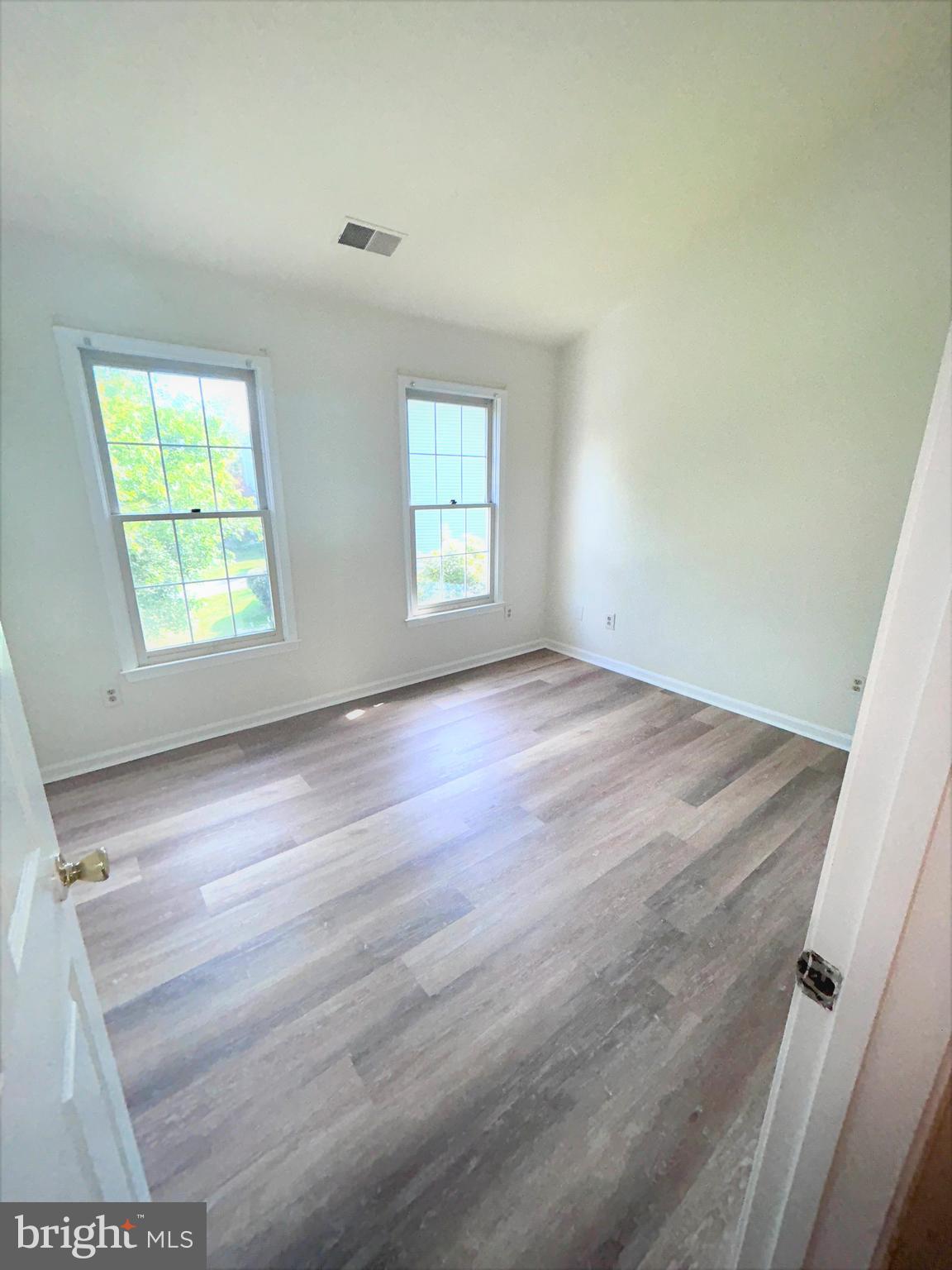 BELLE HAVEN MEADOWS - Residential Lease