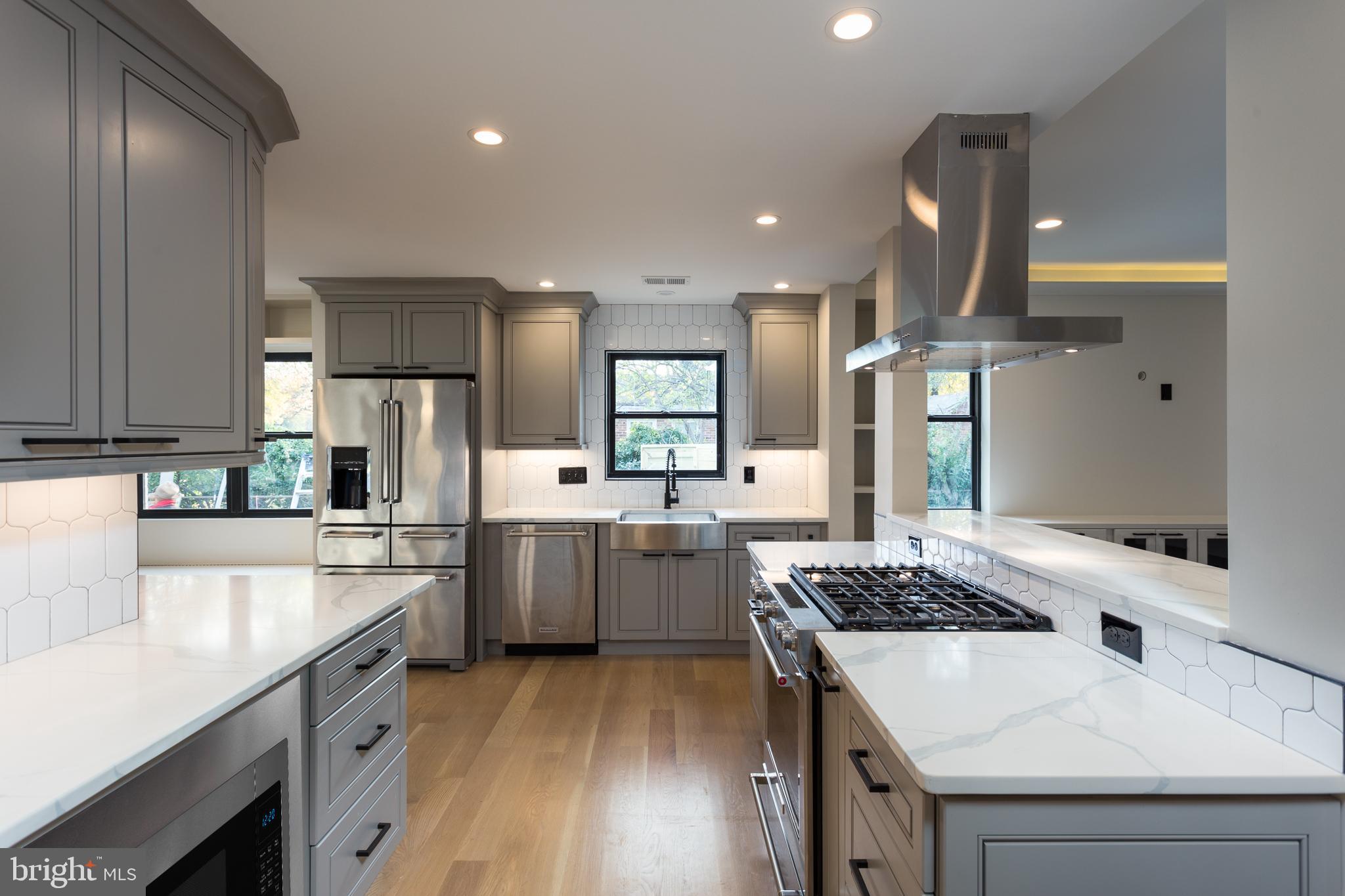 HOLLIN HALL VILLAGE - Residential Lease