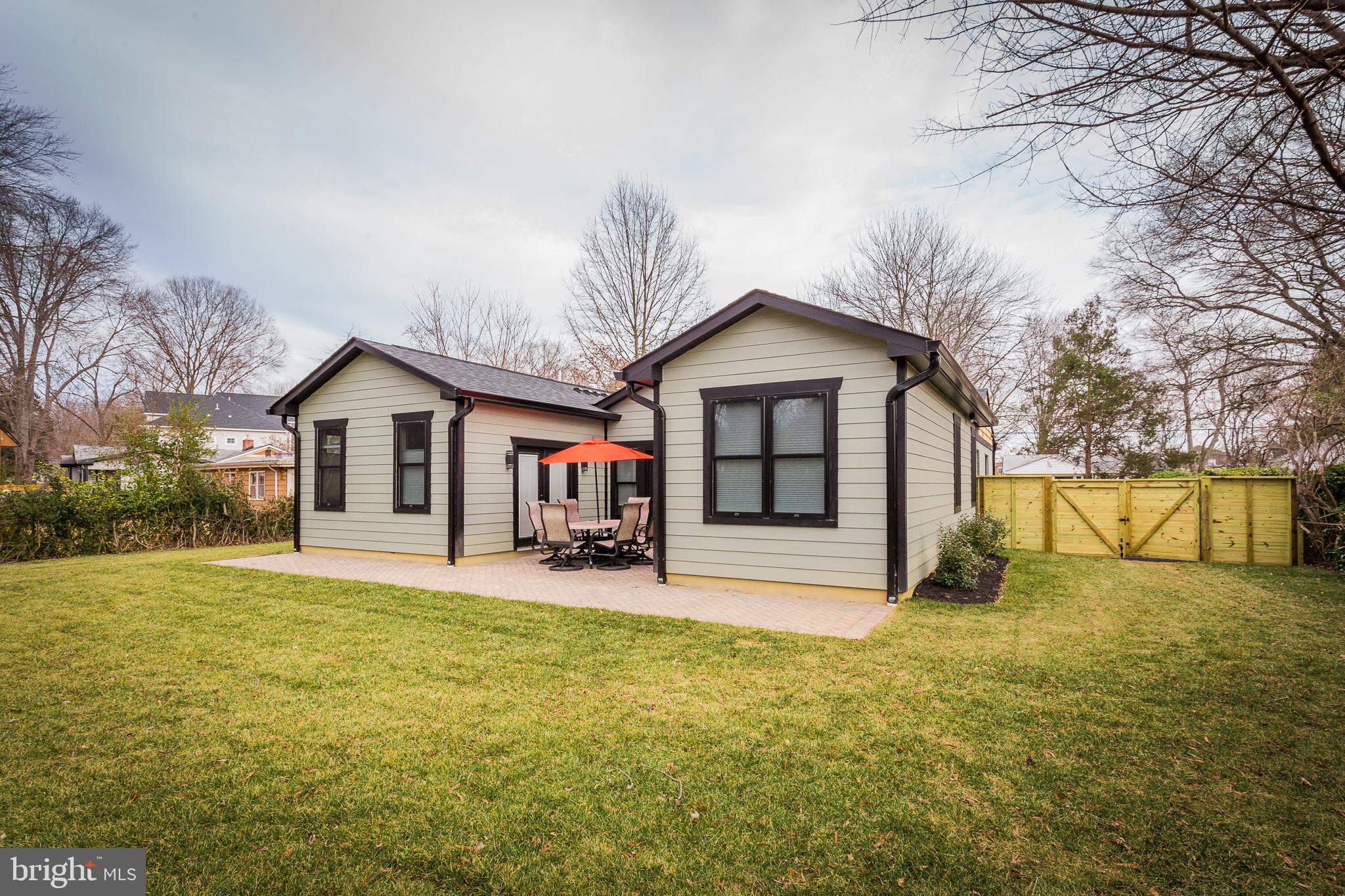 HOLLIN HALL VILLAGE - Residential Lease