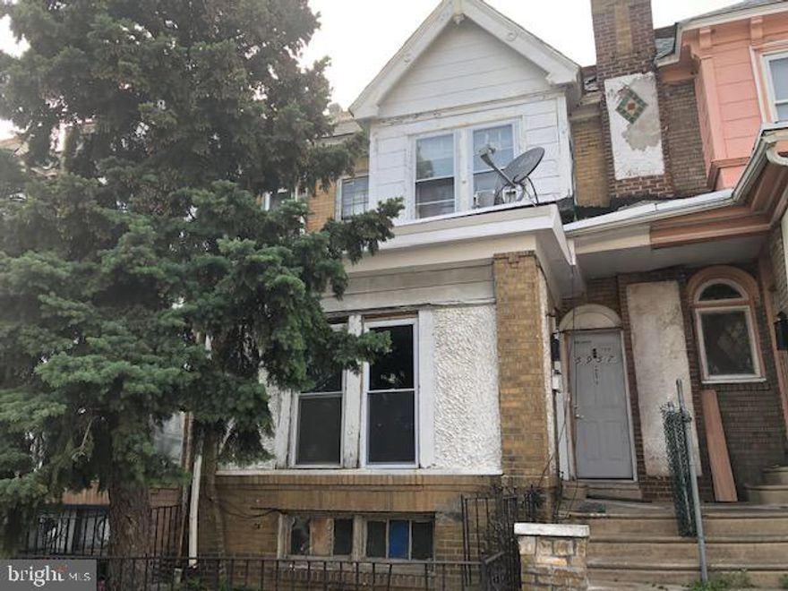 Welcome to this newly remodeled 2-bedroom duplex in the Kingsessing section of West Philadelphia. Close to public transportation, shopping, and school. Schedule for showing soon! Rental requirements: applicant must show a household income of 3x the amount of rent after taxes and verifiable, no prior eviction, fair credit score and no recent criminal history. The property entrance is at the back of the property. Schedule your showings soon!