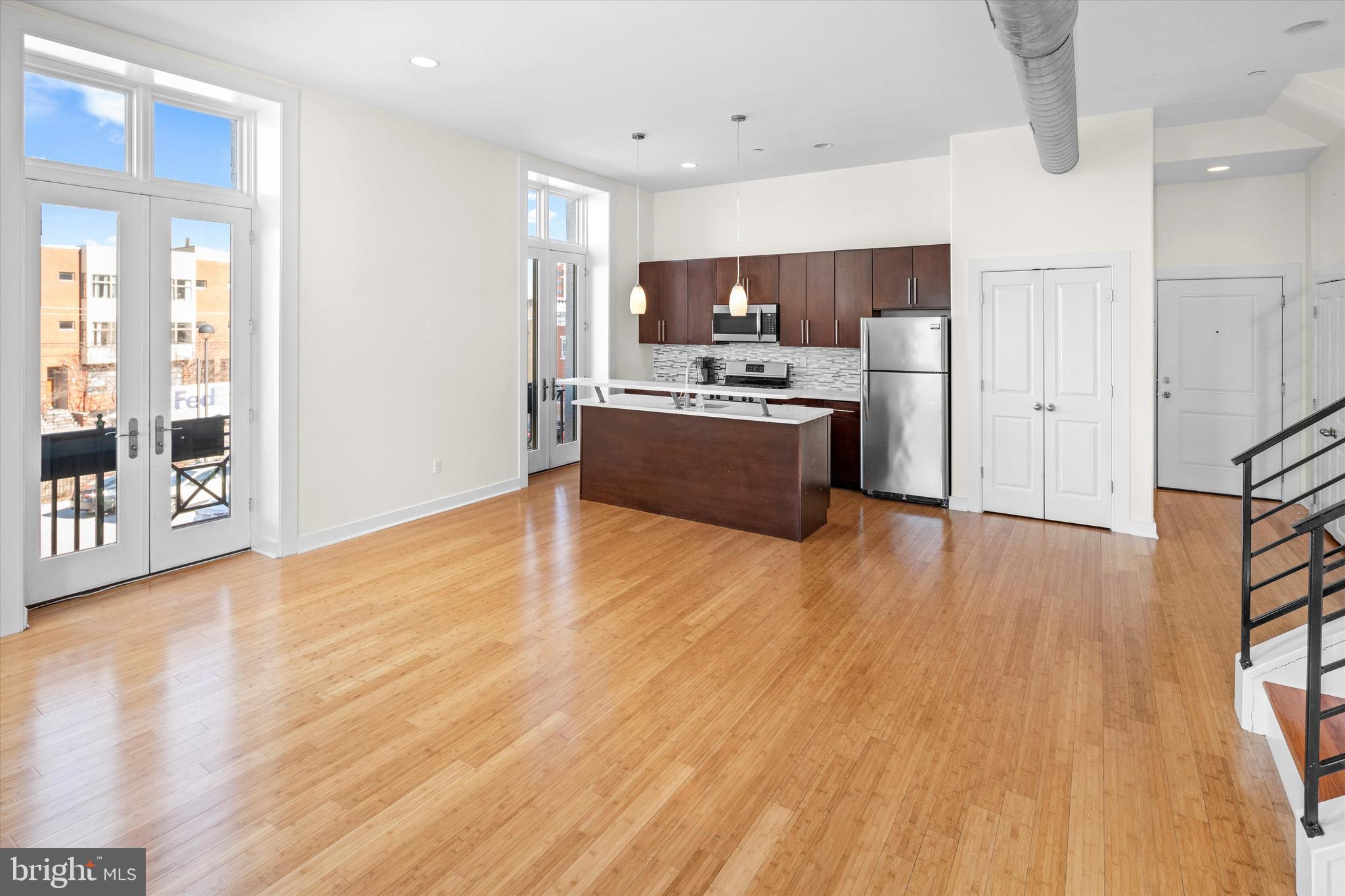 FAIRMOUNT - Residential