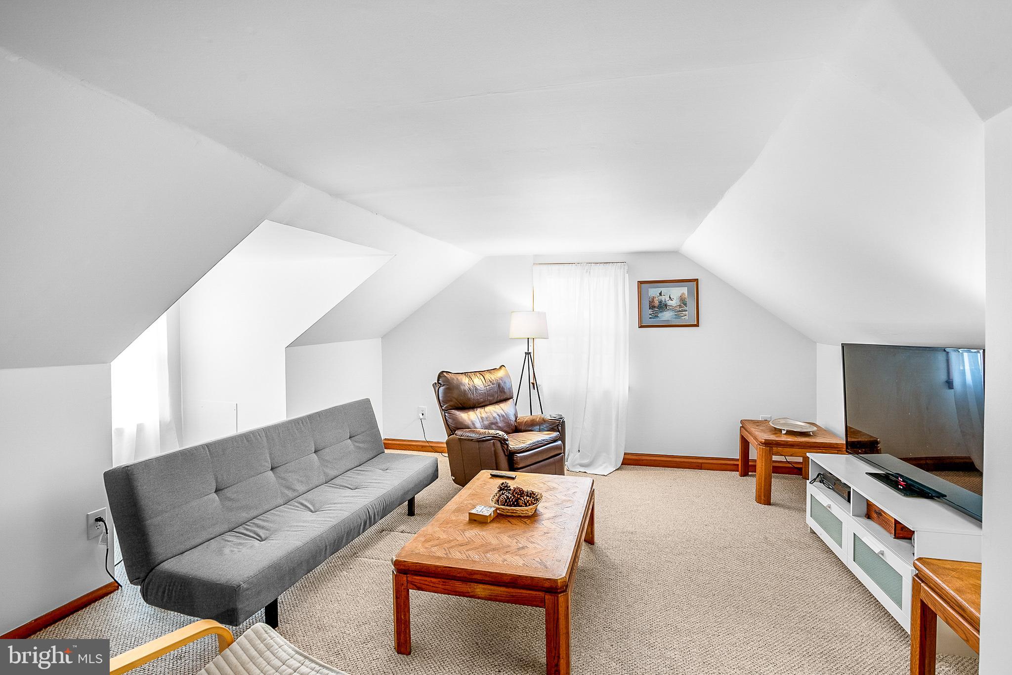 CLIFTON - Residential