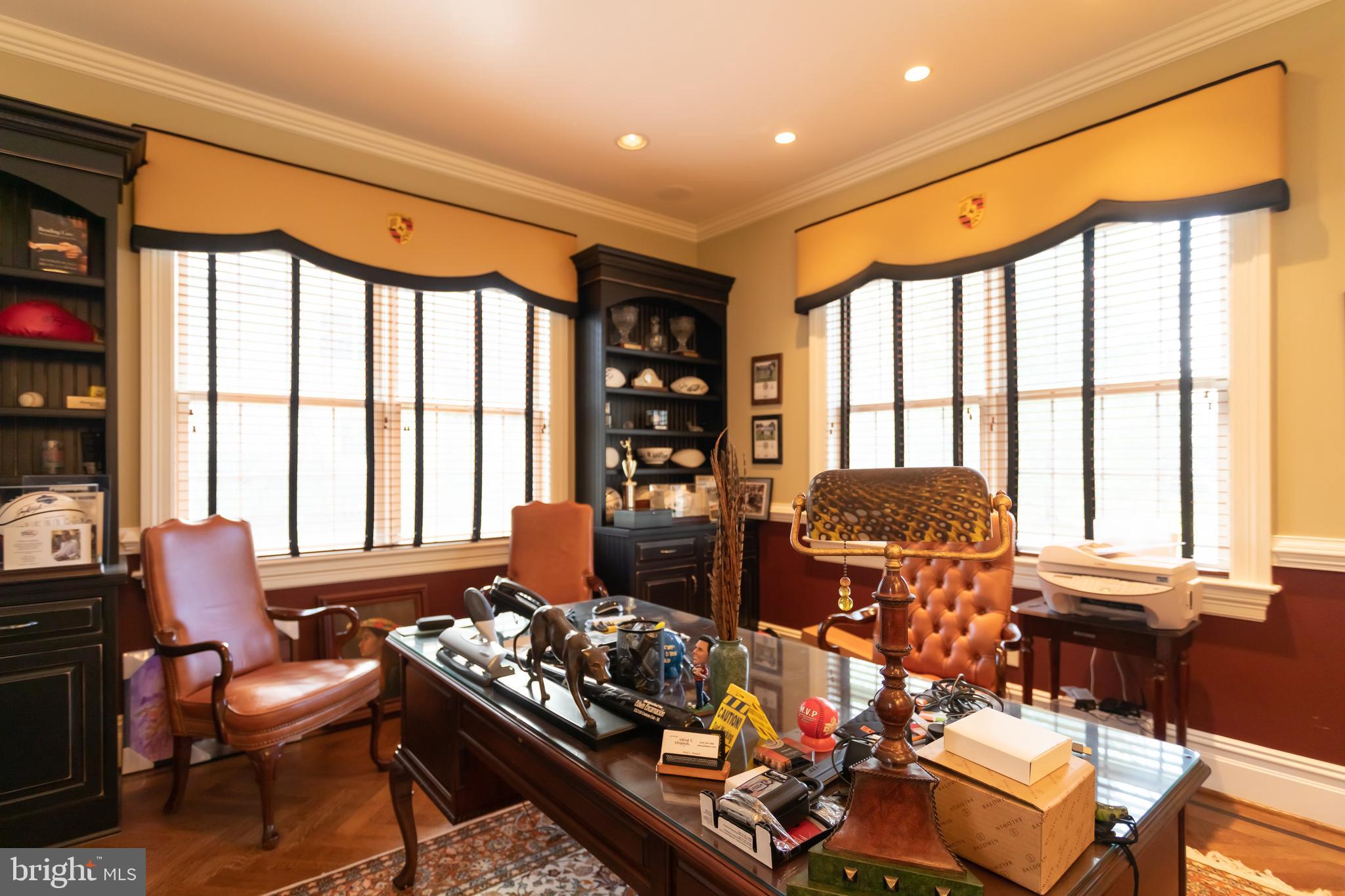 RADNOR SQUARE - Residential