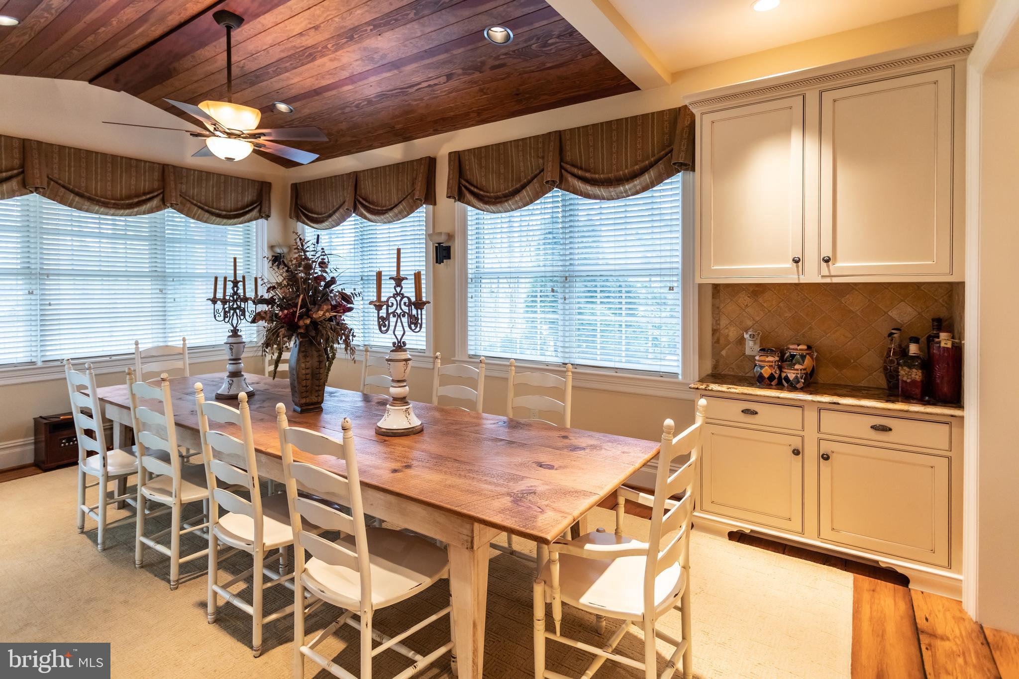 RADNOR SQUARE - Residential