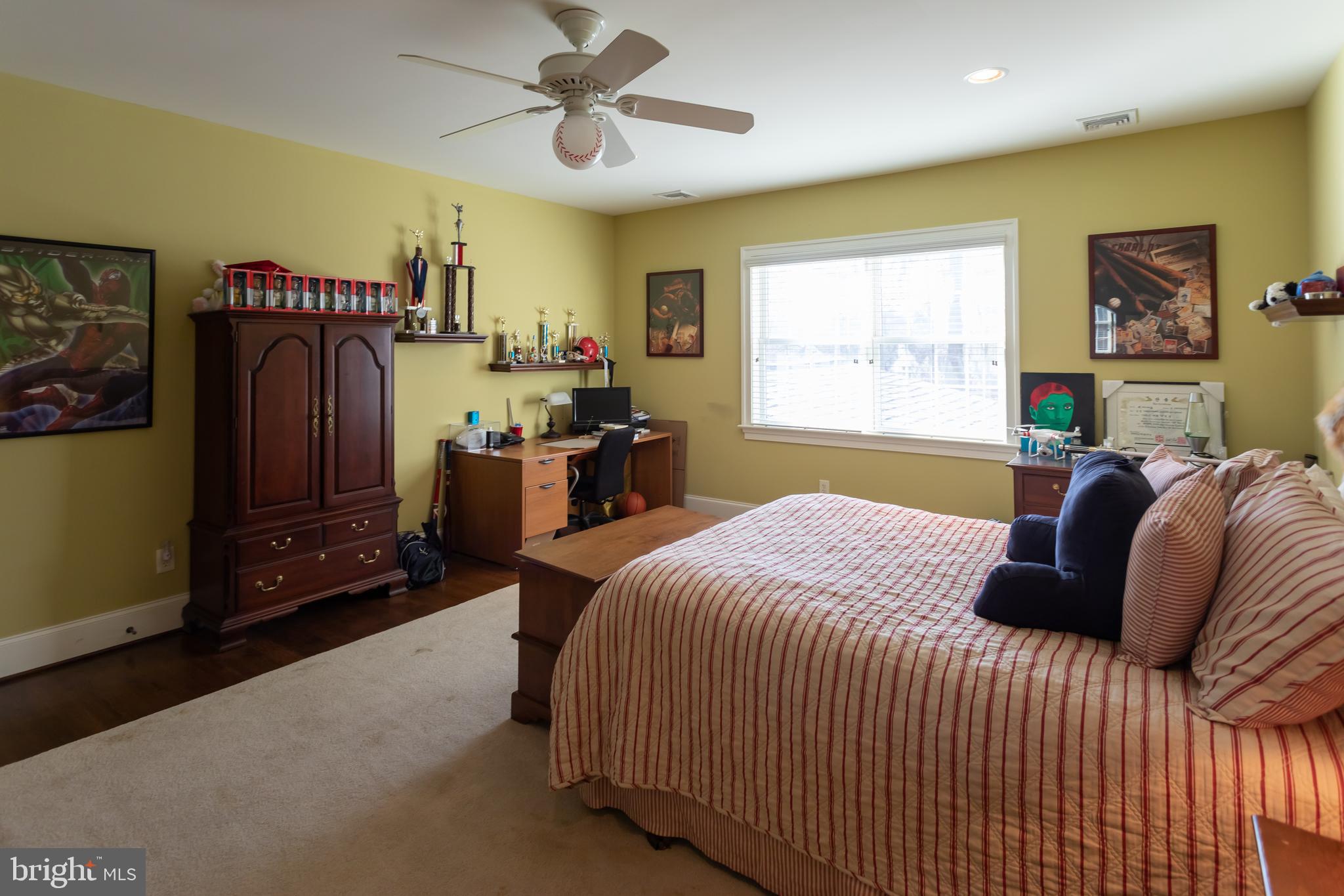 RADNOR SQUARE - Residential